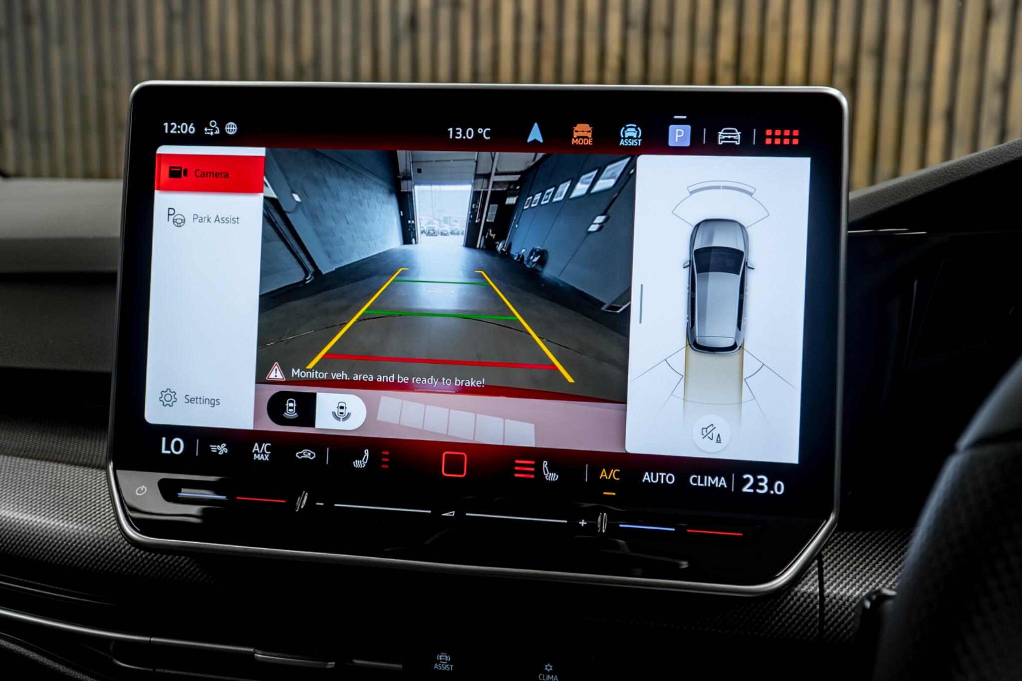 Volkswagen Golf view 27