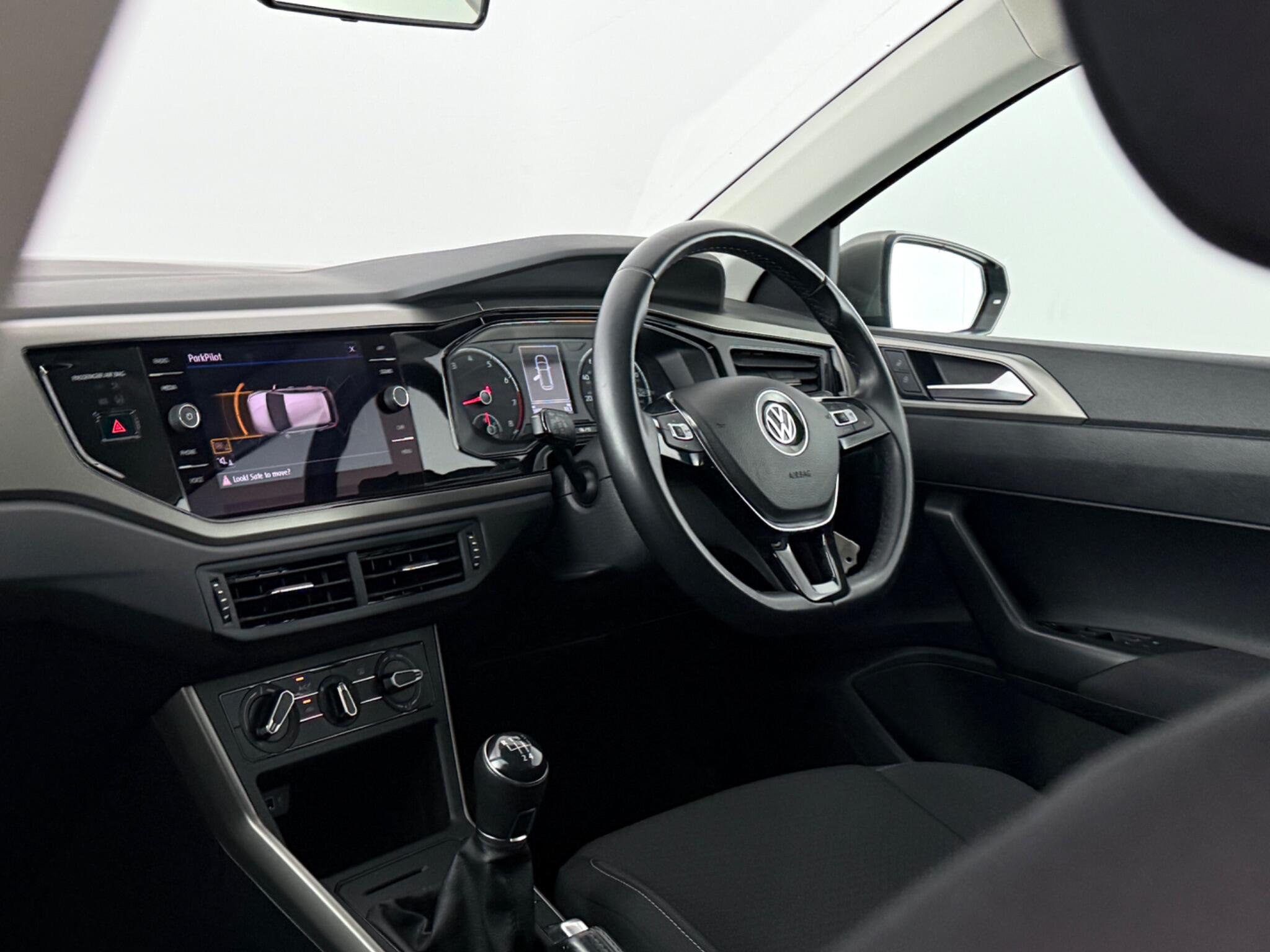 Volkswagen Polo view 11