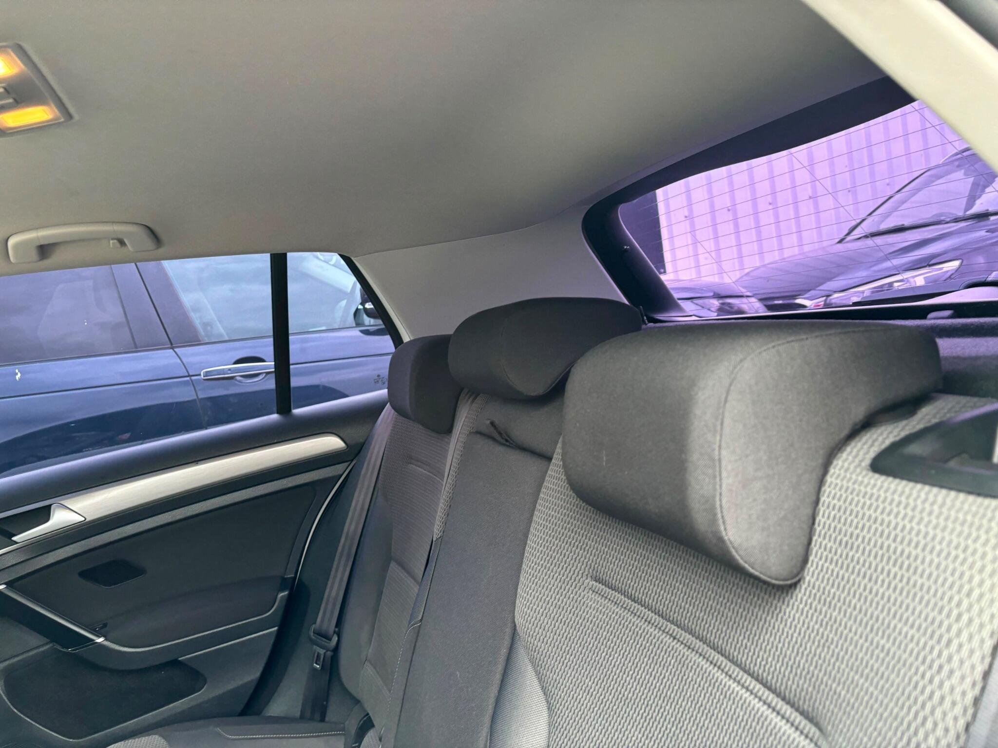 Volkswagen Golf view 10