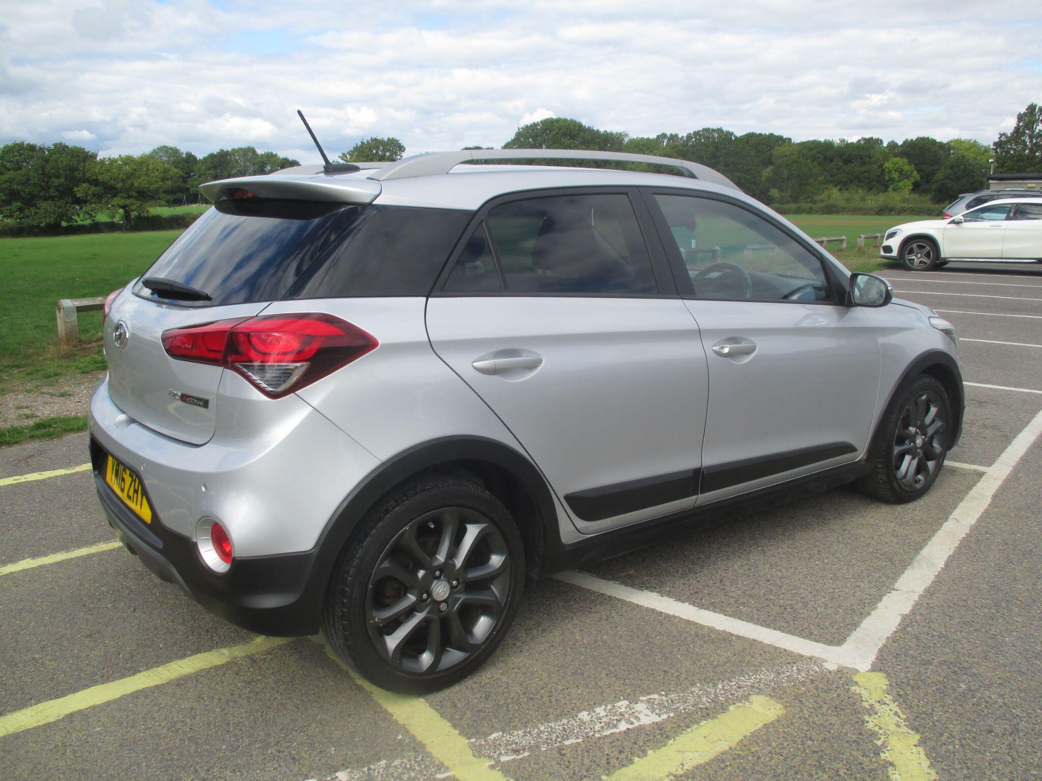 Hyundai I20 view 8