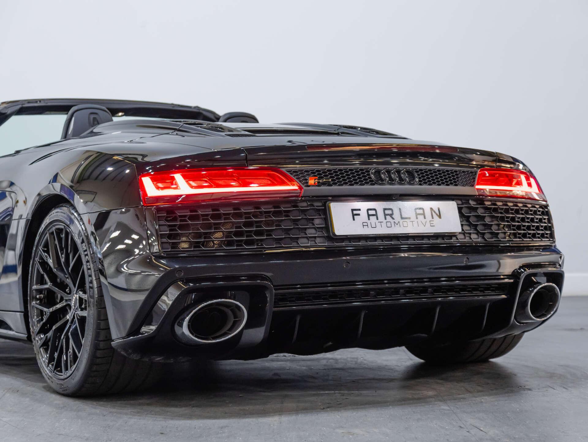 Audi R8 view 35