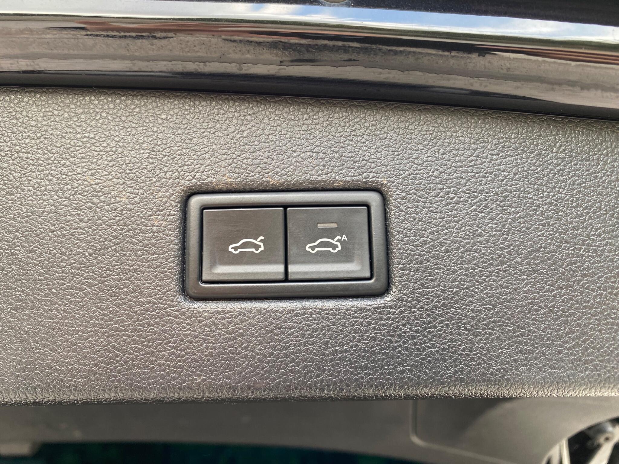 Volkswagen Tiguan view 36