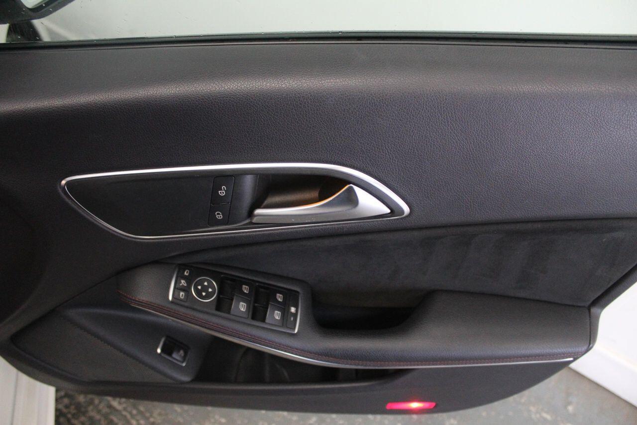 Mercedes-Benz Cla view 51