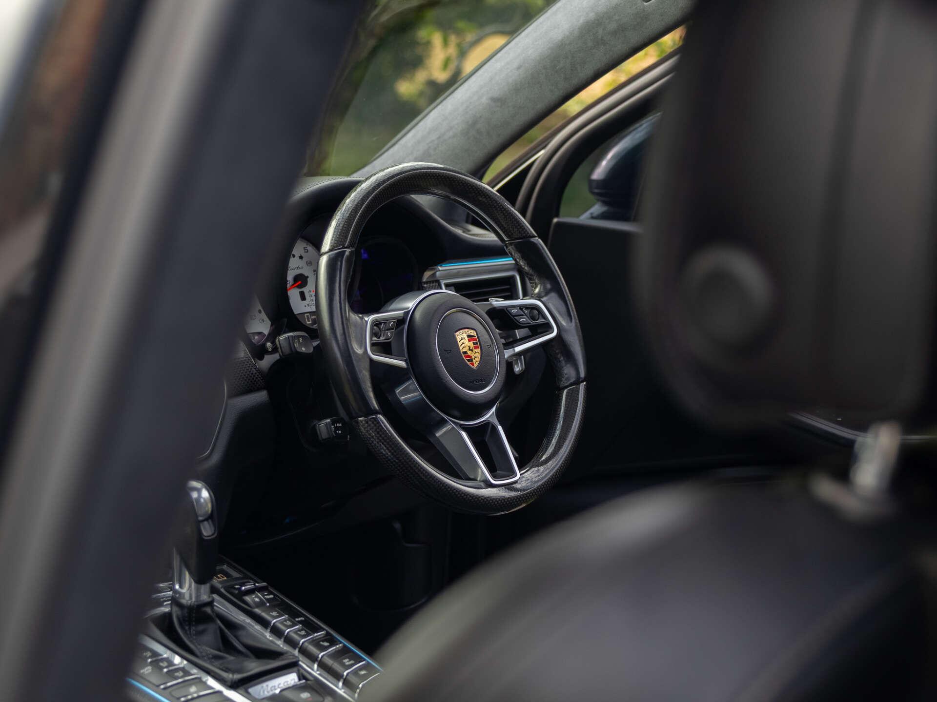 Porsche Macan view 47