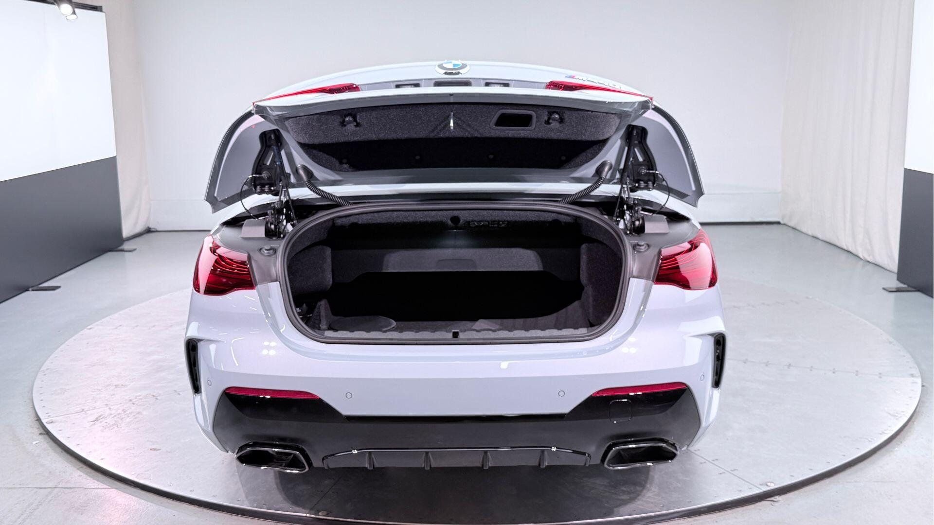 BMW 4 Series view 13