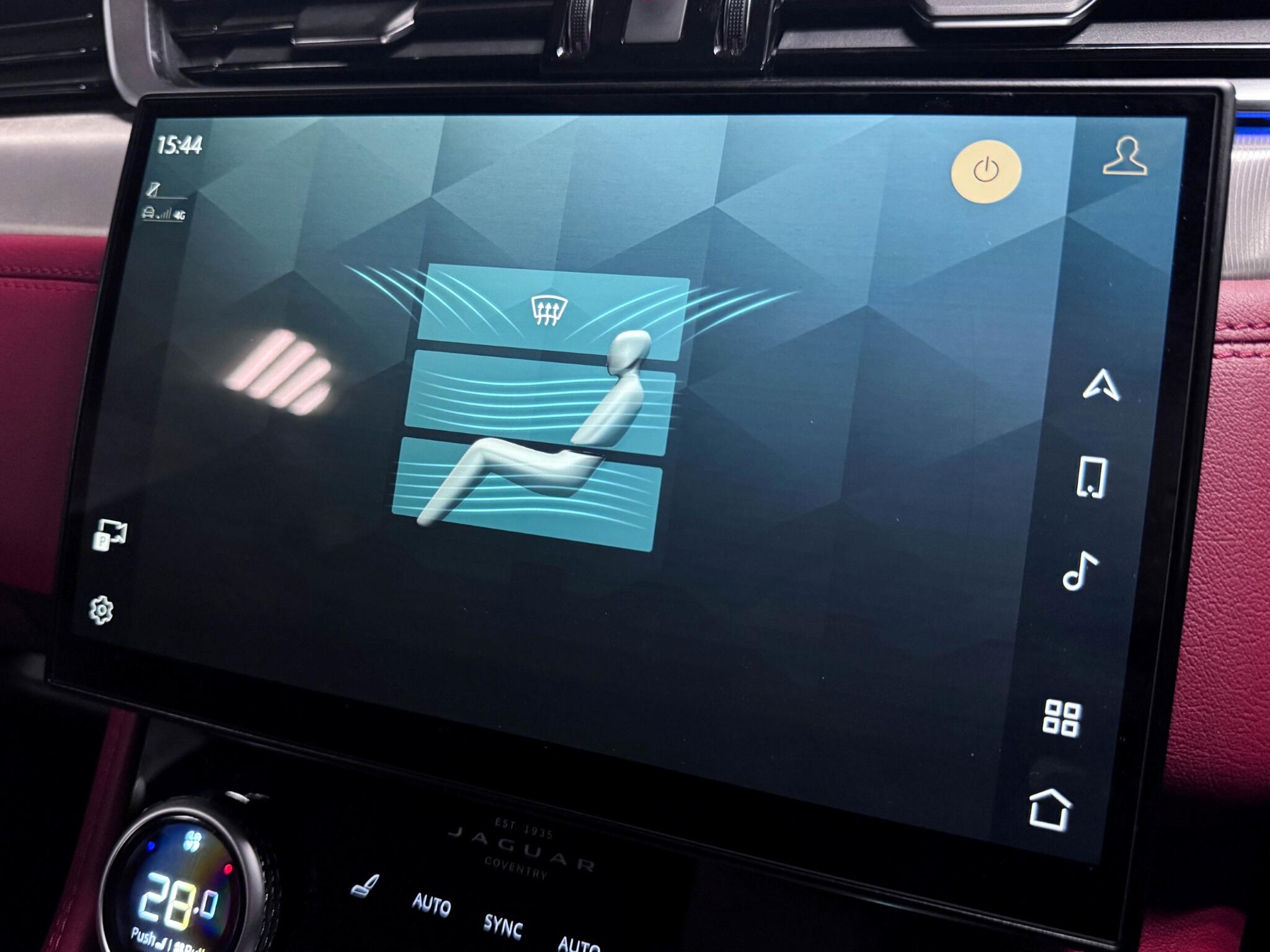 Jaguar F-Pace view 44