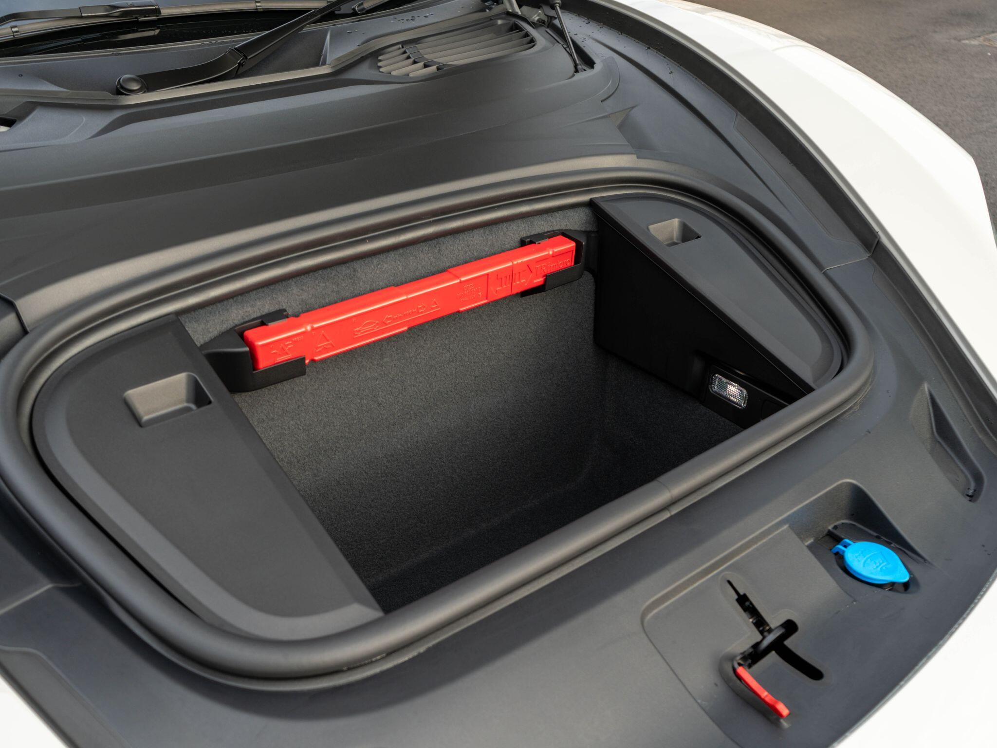Porsche Taycan view 117