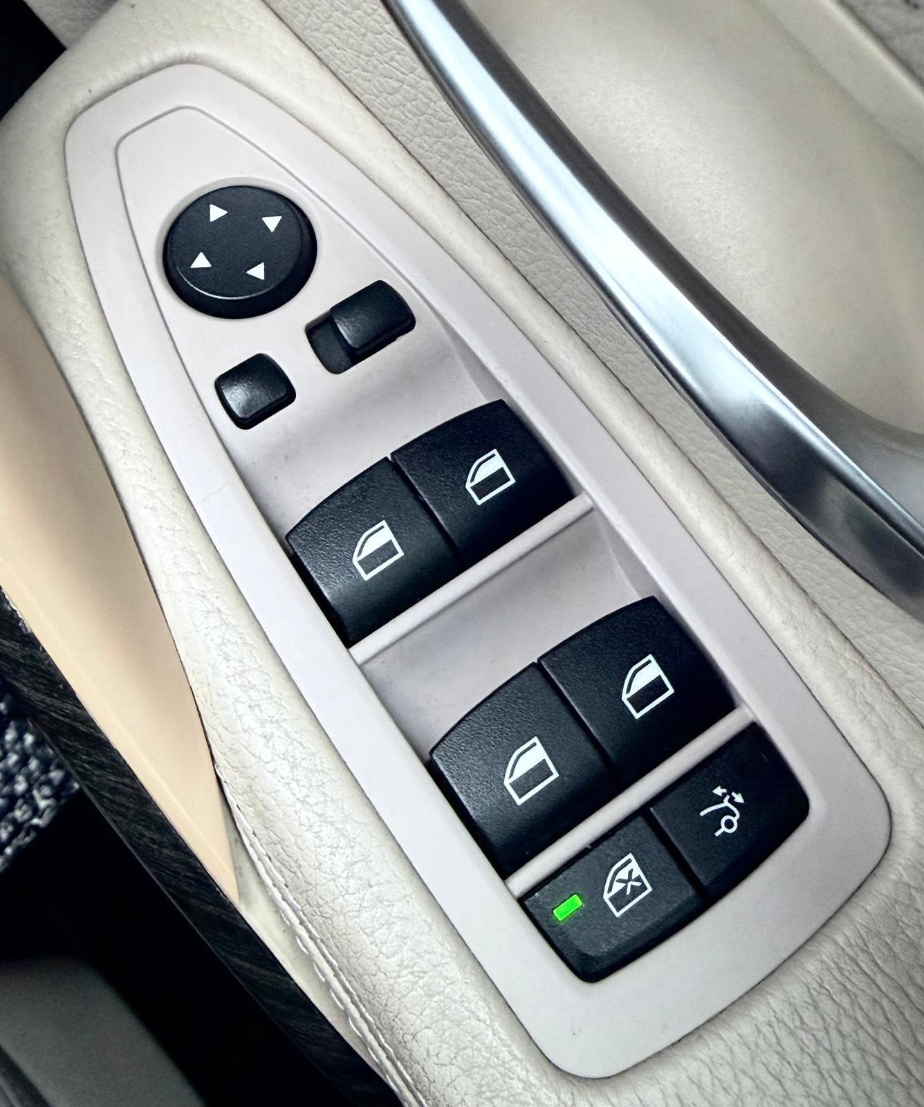 BMW 3 Series view 35