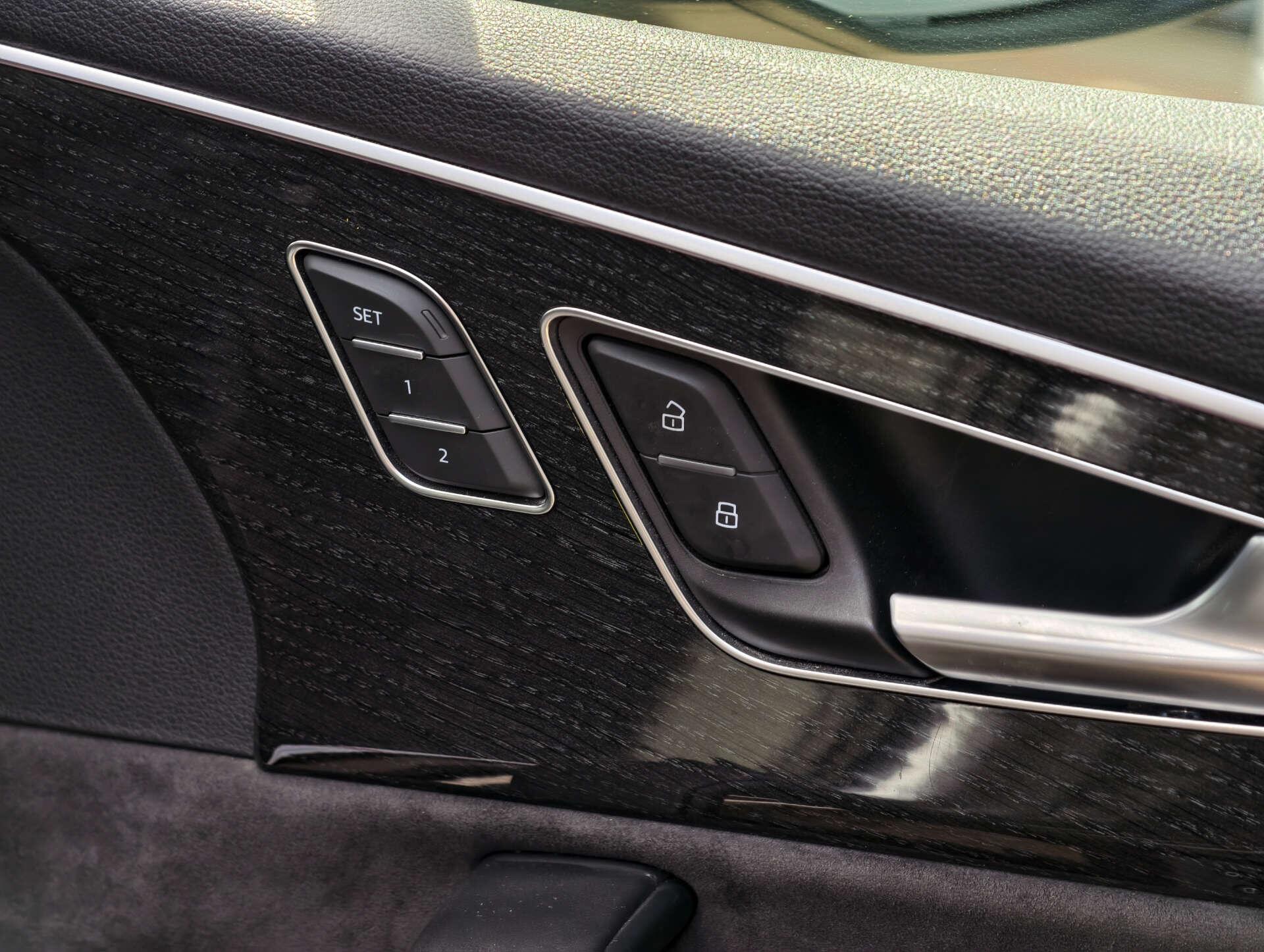 Audi SQ7 view 34