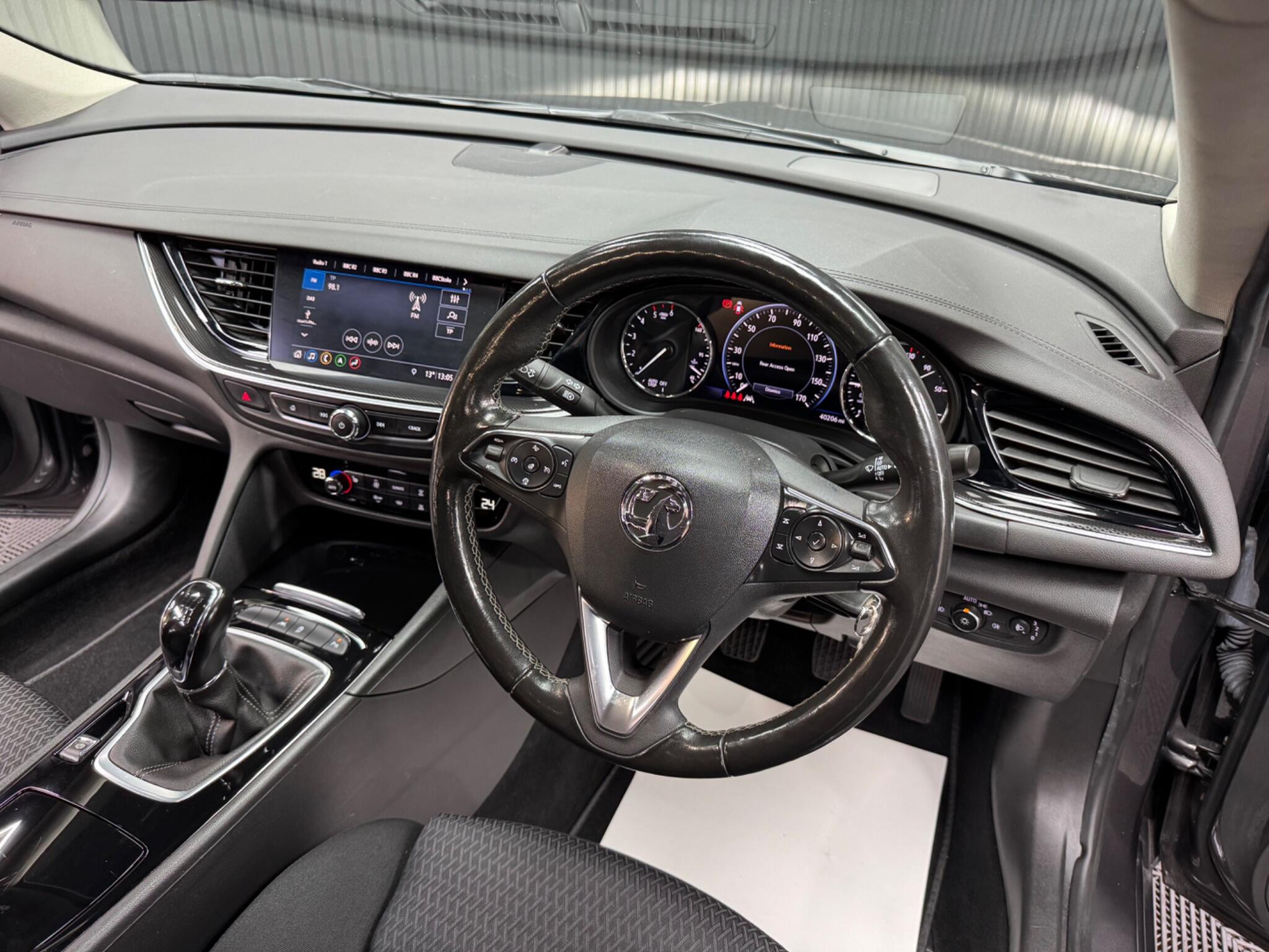 Vauxhall Insignia view 27