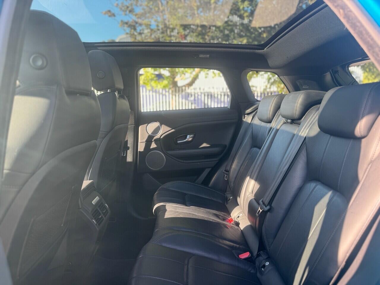 Land Rover Range Rover Evoque view 18