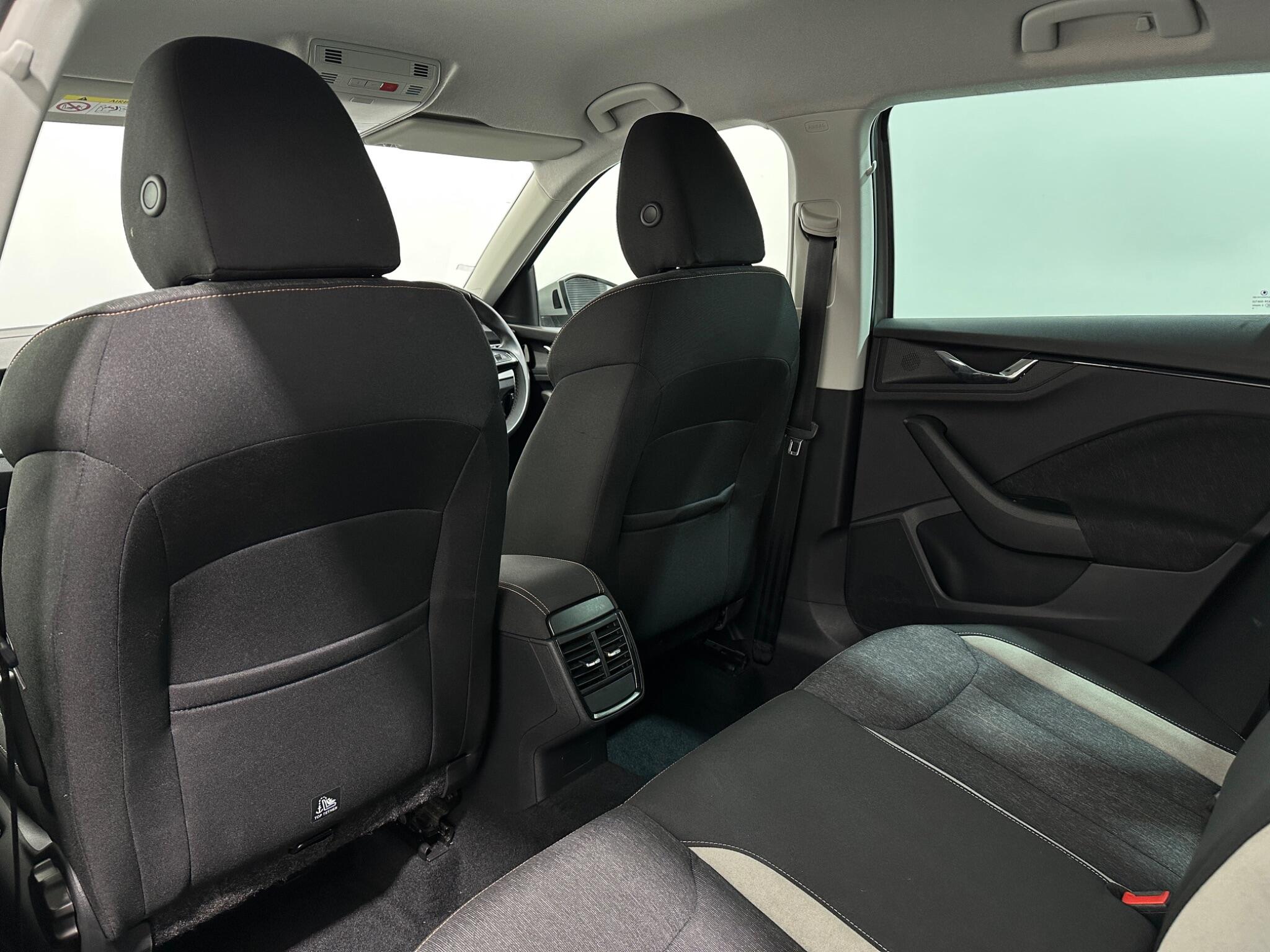 Skoda Kamiq view 38