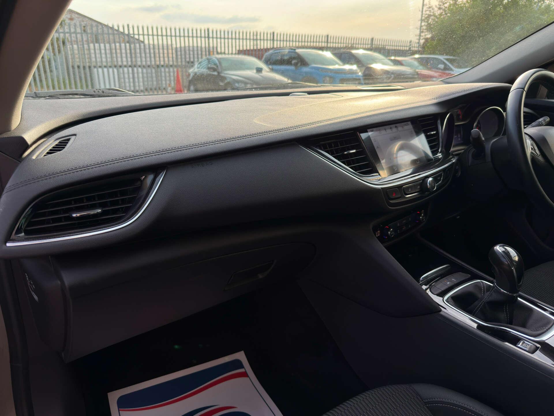 Vauxhall Insignia view 46