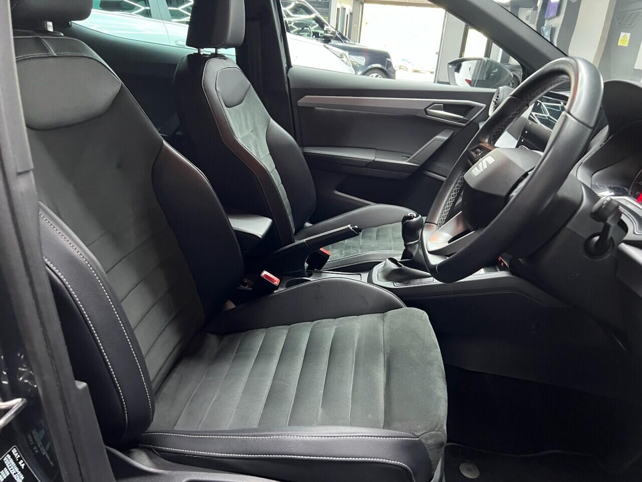 SEAT Ibiza view 35