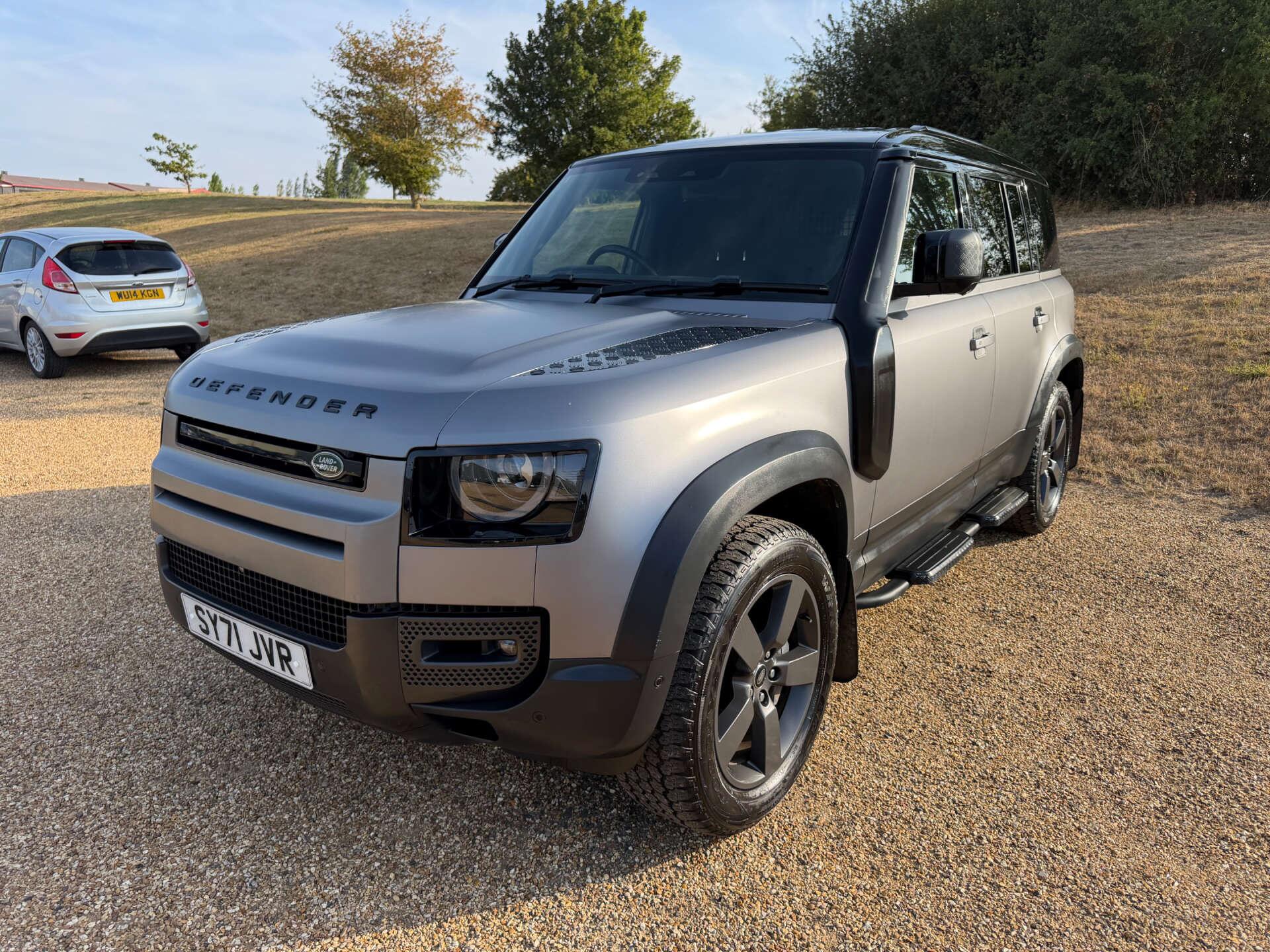 Land Rover Defender view 3