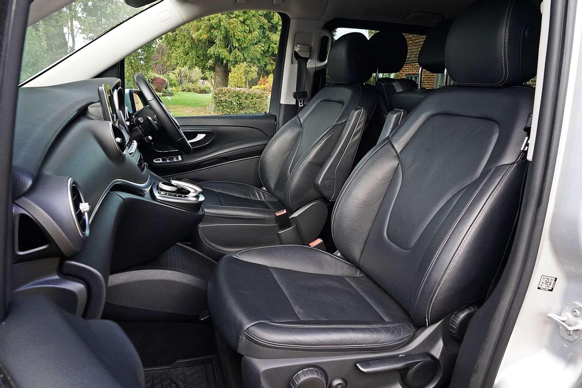 Mercedes-Benz V-Class view 10