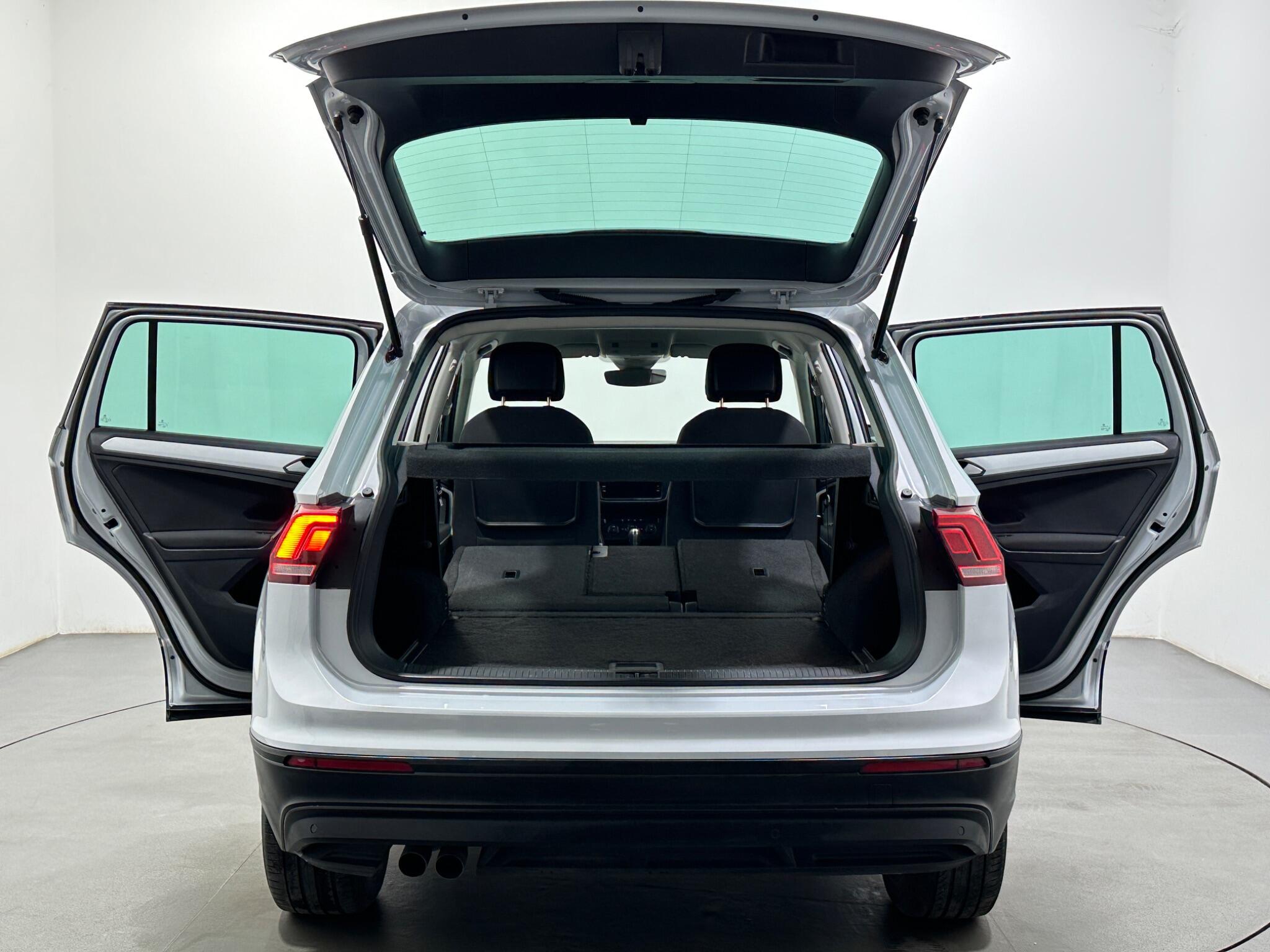 Volkswagen Tiguan view 44
