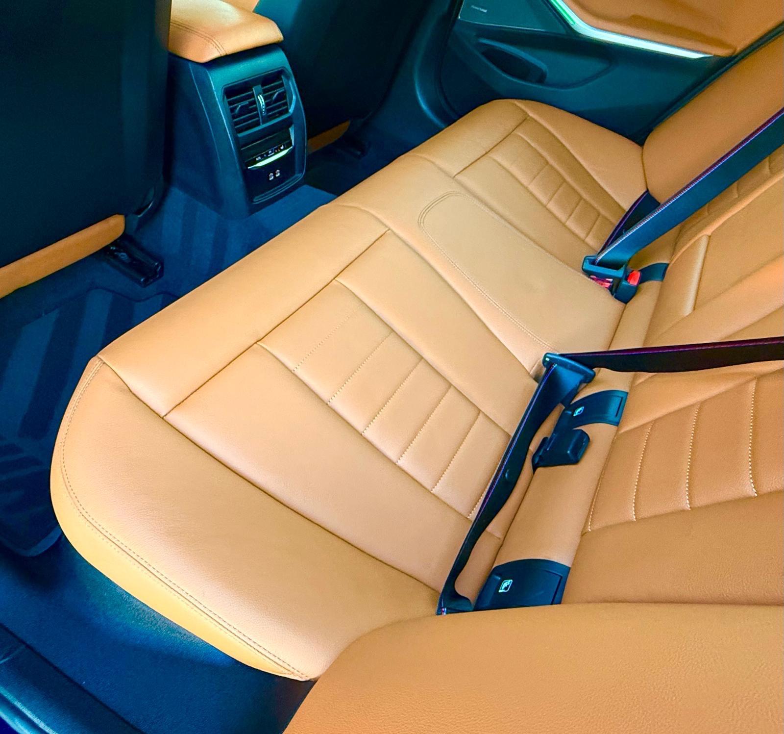 BMW 3 Series view 19