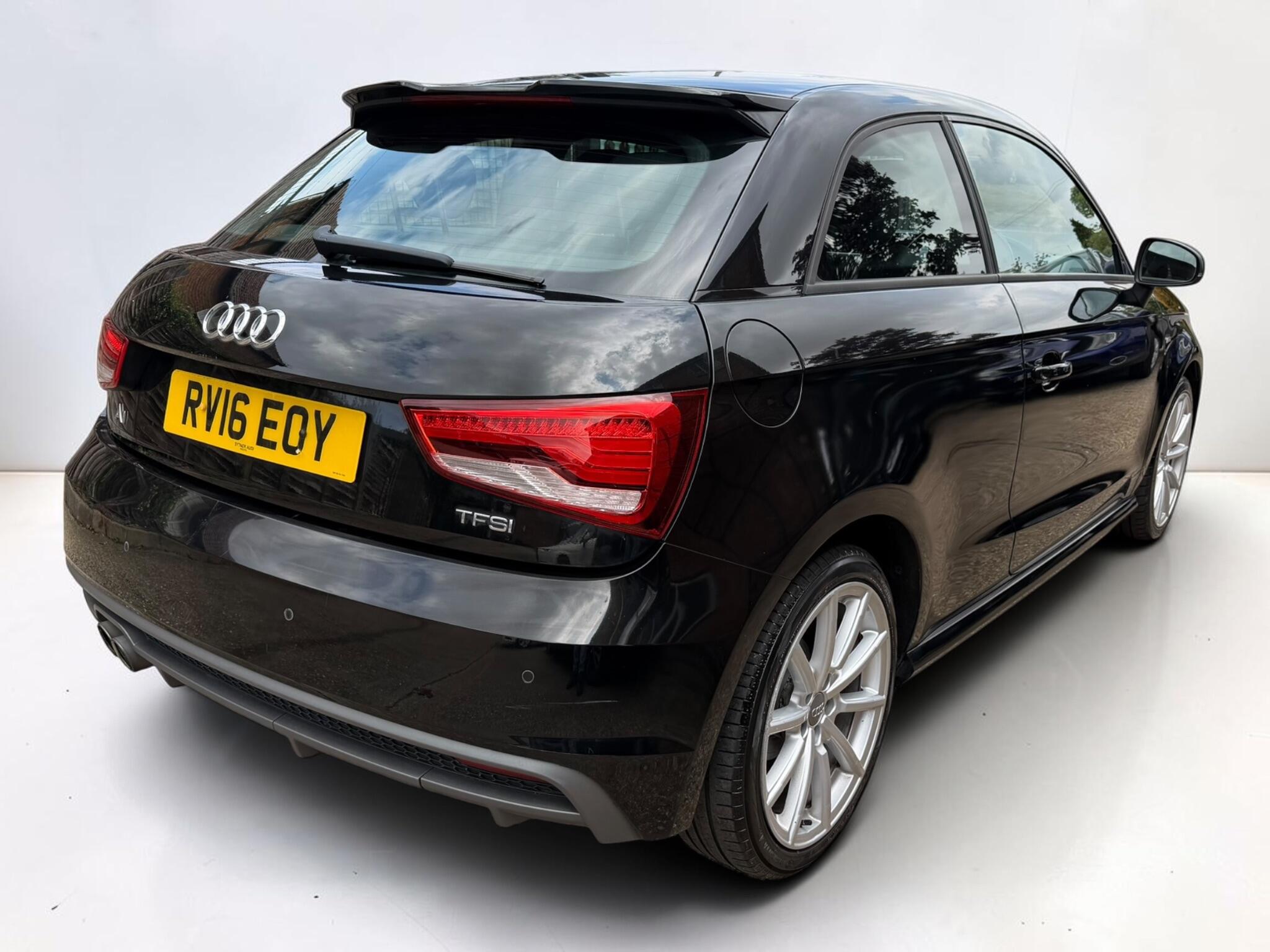 Audi A1 view 3