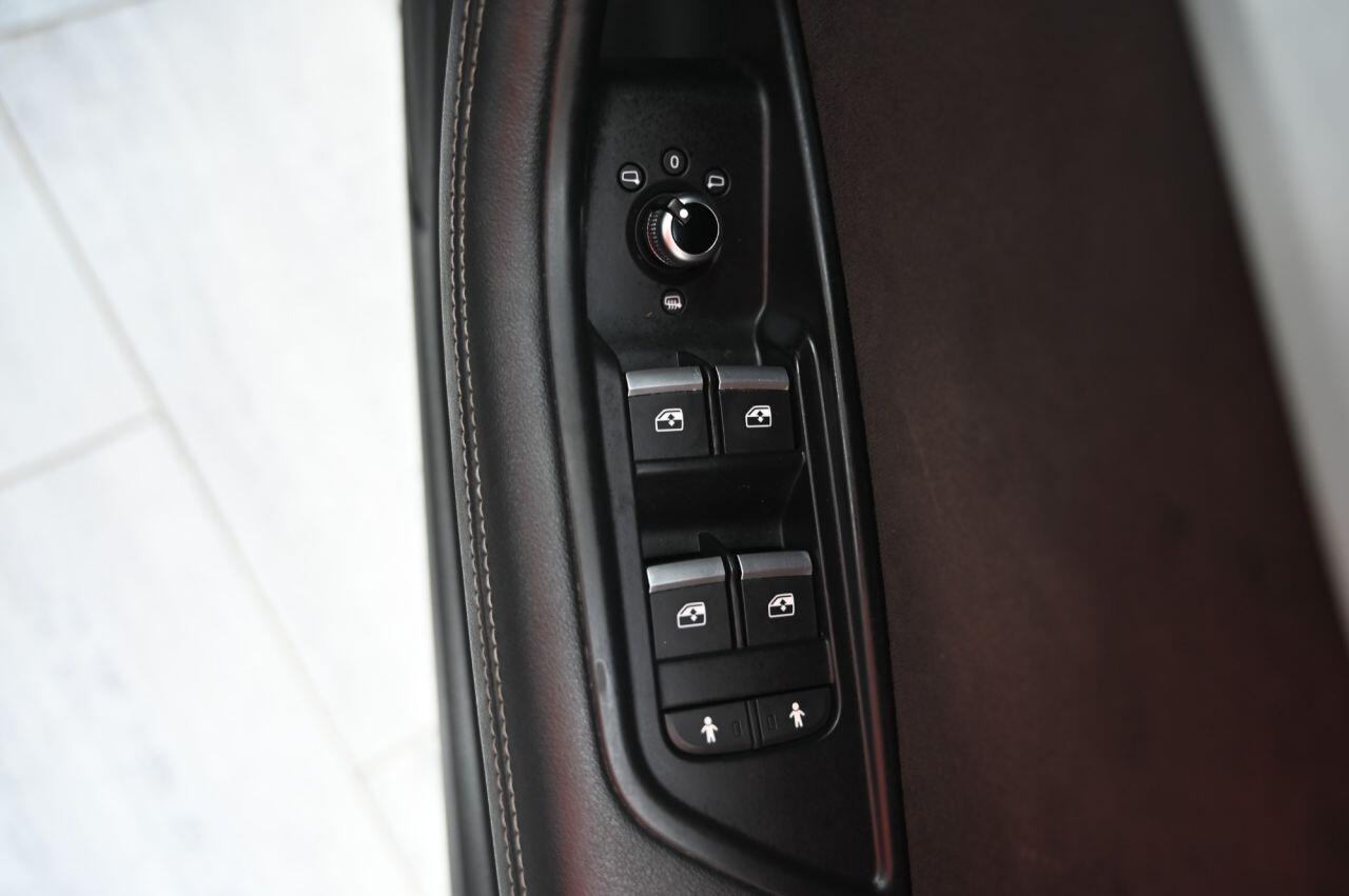 Audi S4 Avant view 41