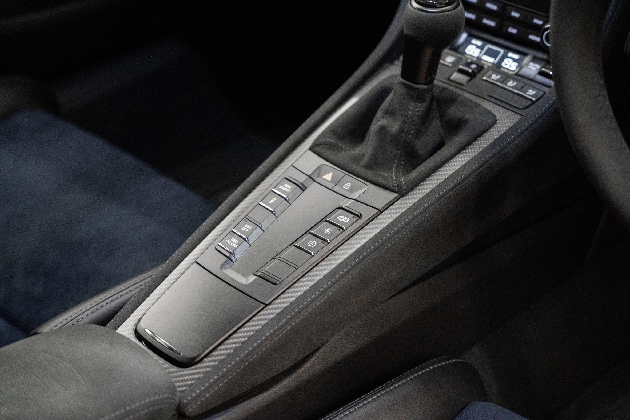 Porsche Cayman view 45