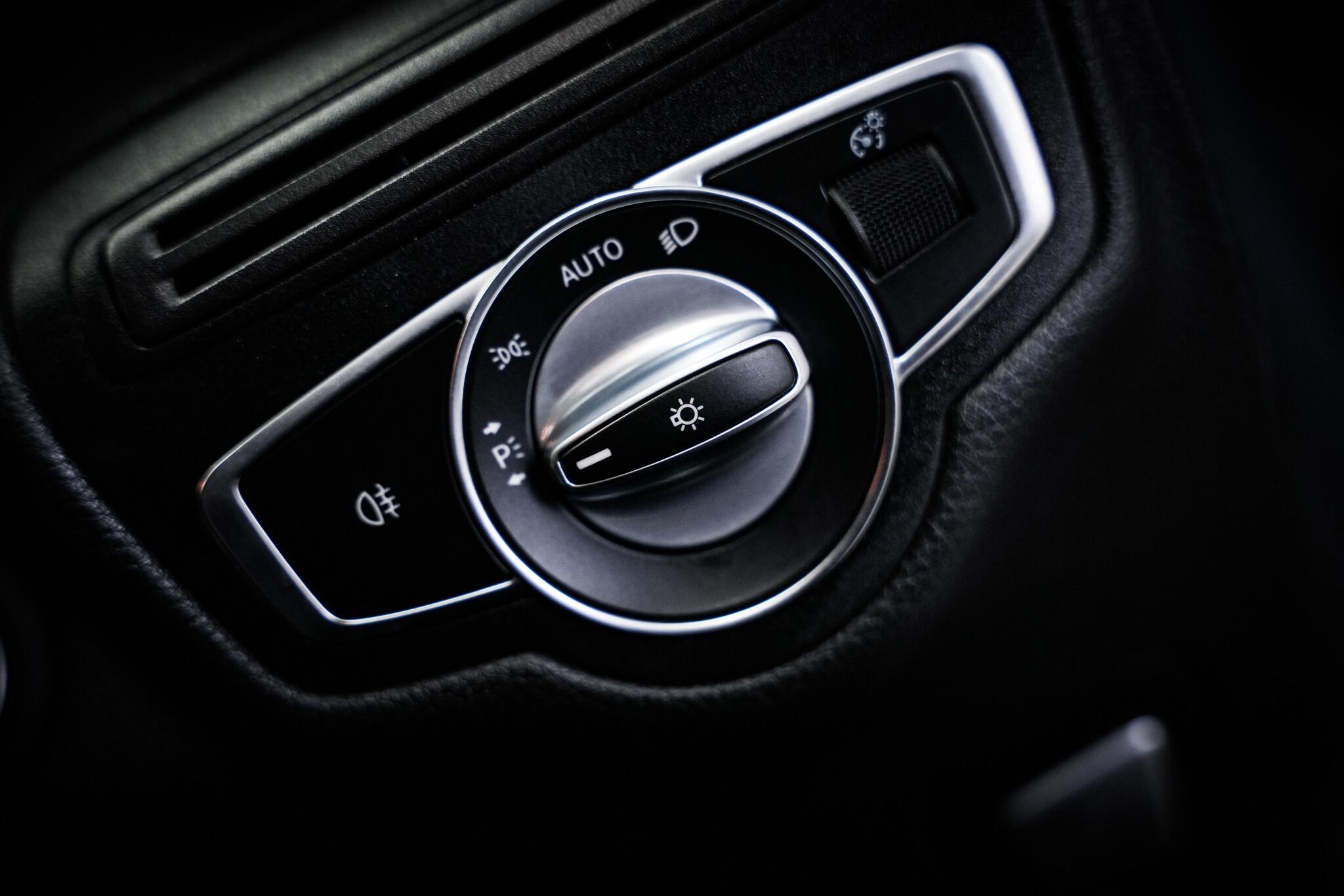 Mercedes-Benz GLC view 50