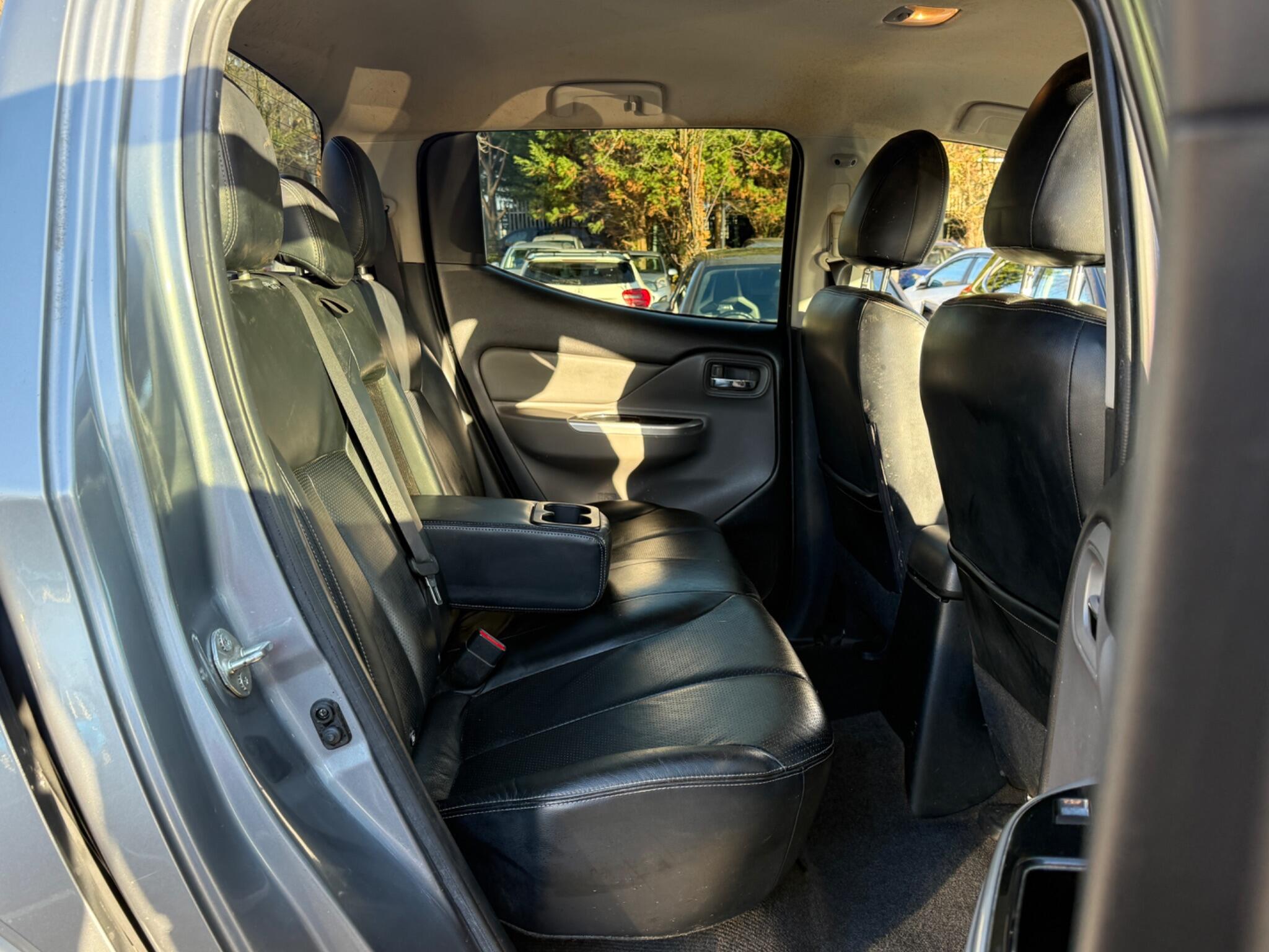 Mitsubishi L200 - Image 43