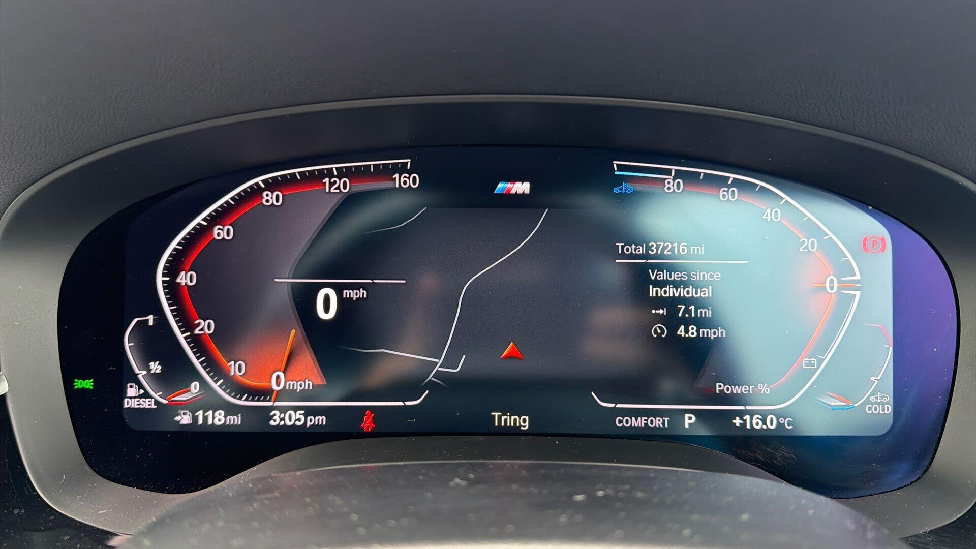 BMW 5 Series view 9