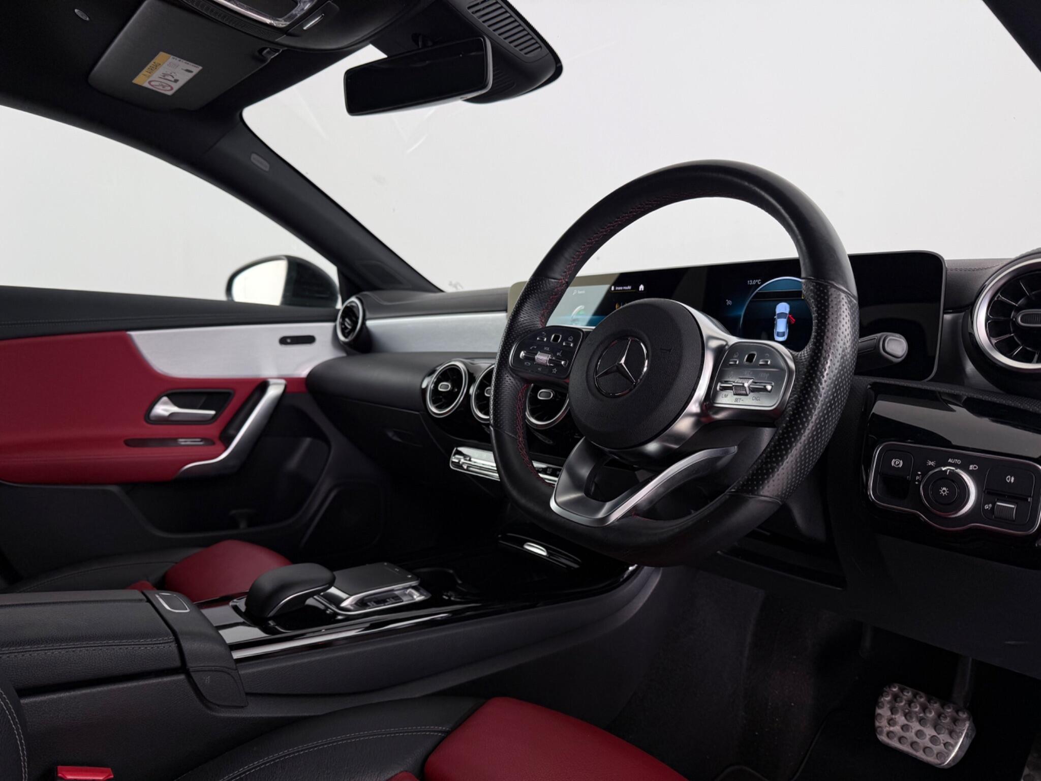 Mercedes-Benz Cla view 16