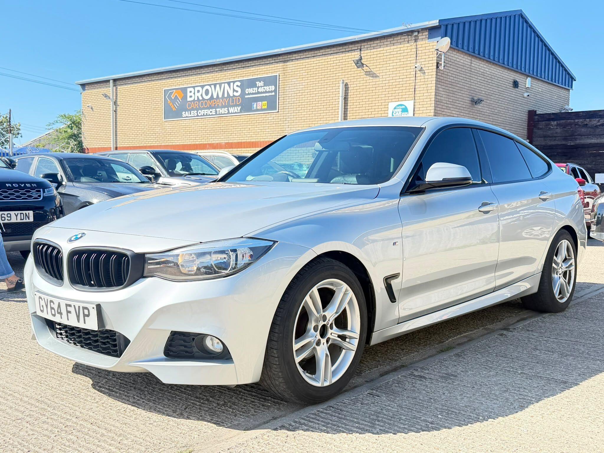 BMW 3 Series view 3