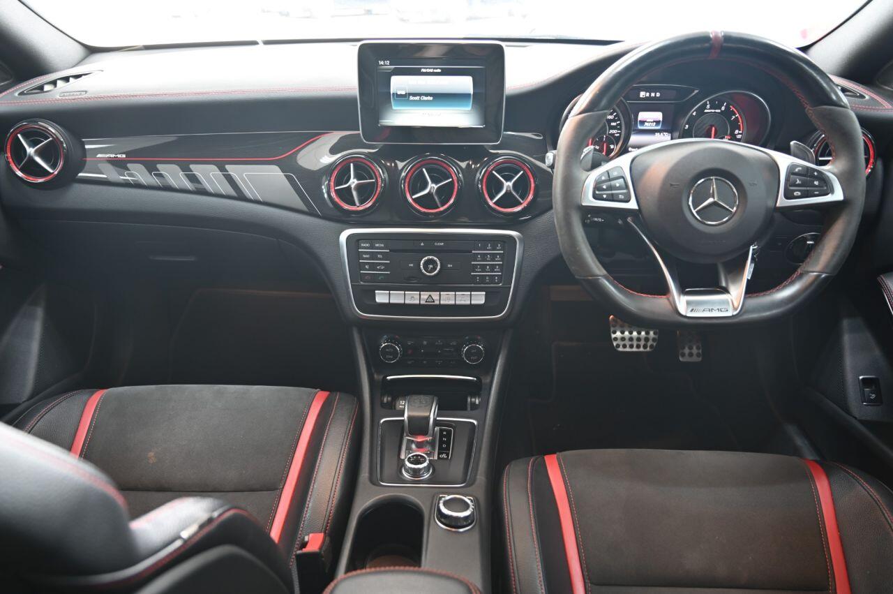 Mercedes-Benz Cla view 14