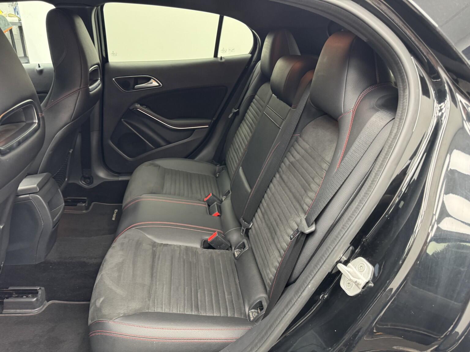 Mercedes-Benz GLA view 7