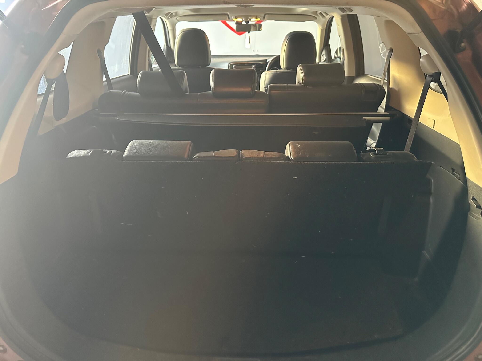 Mitsubishi Outlander view 40