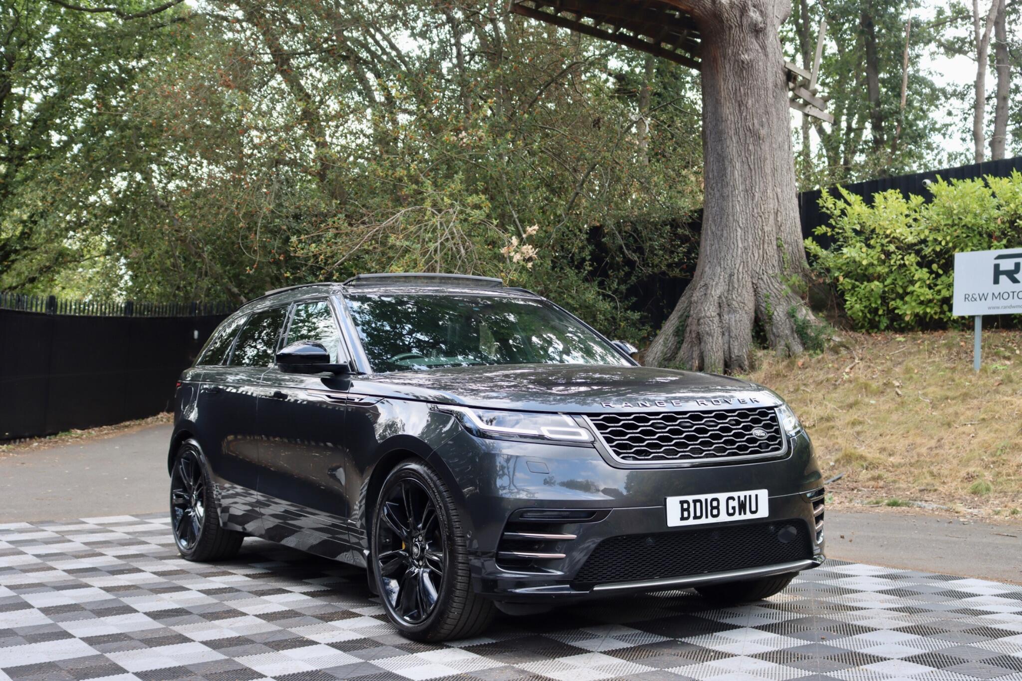Land Rover Range Rover Velar view 44
