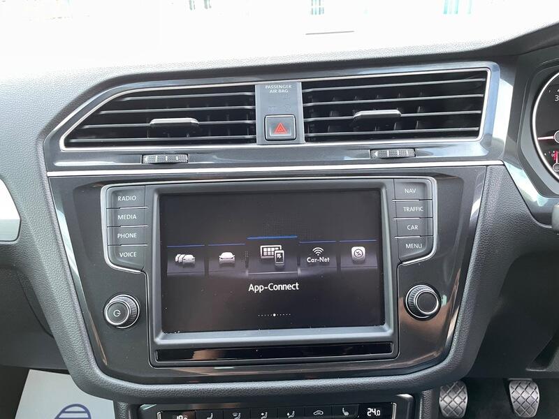 2016 Volkswagen Tiguan image 23