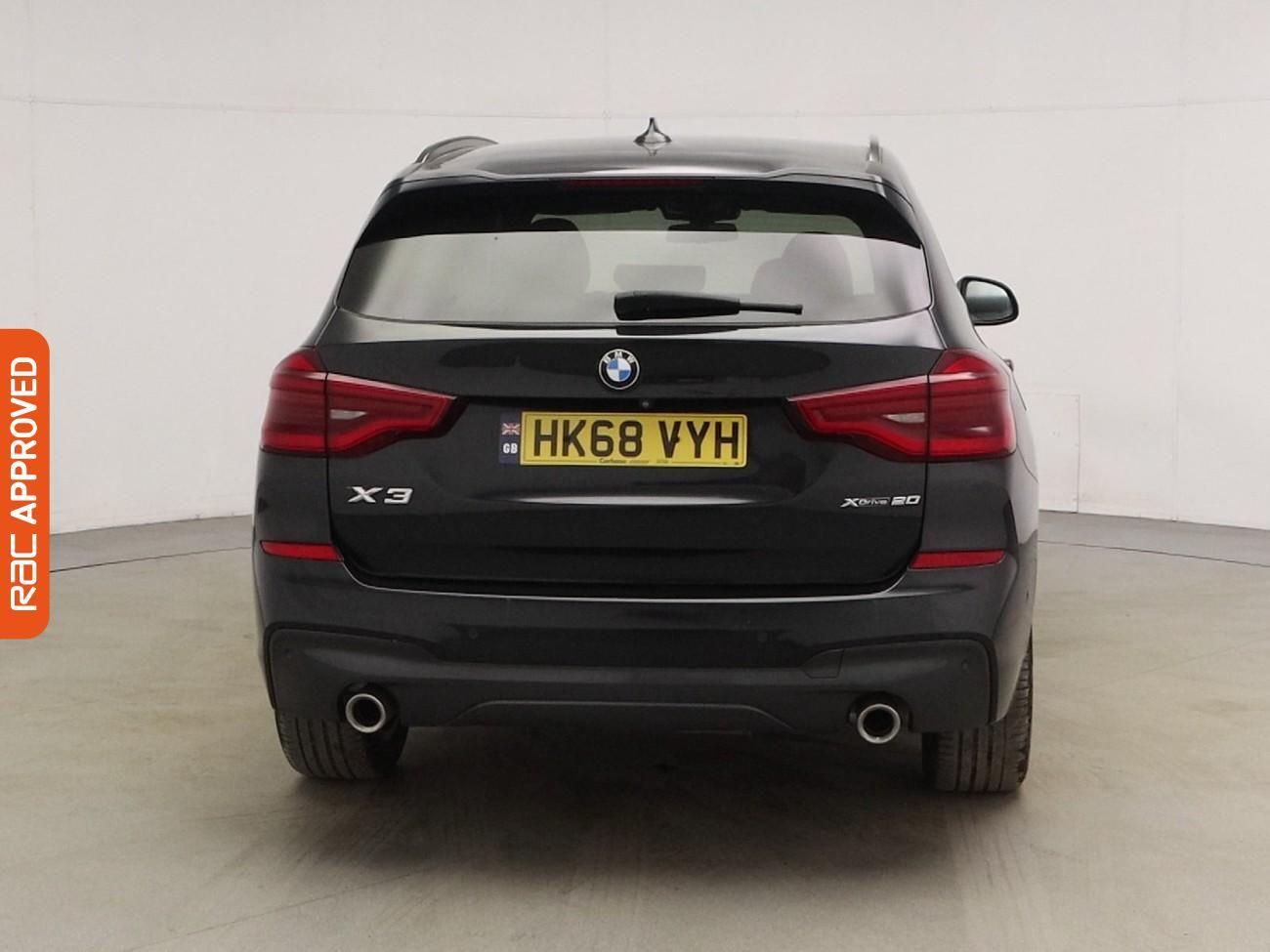 BMW X3 view 8