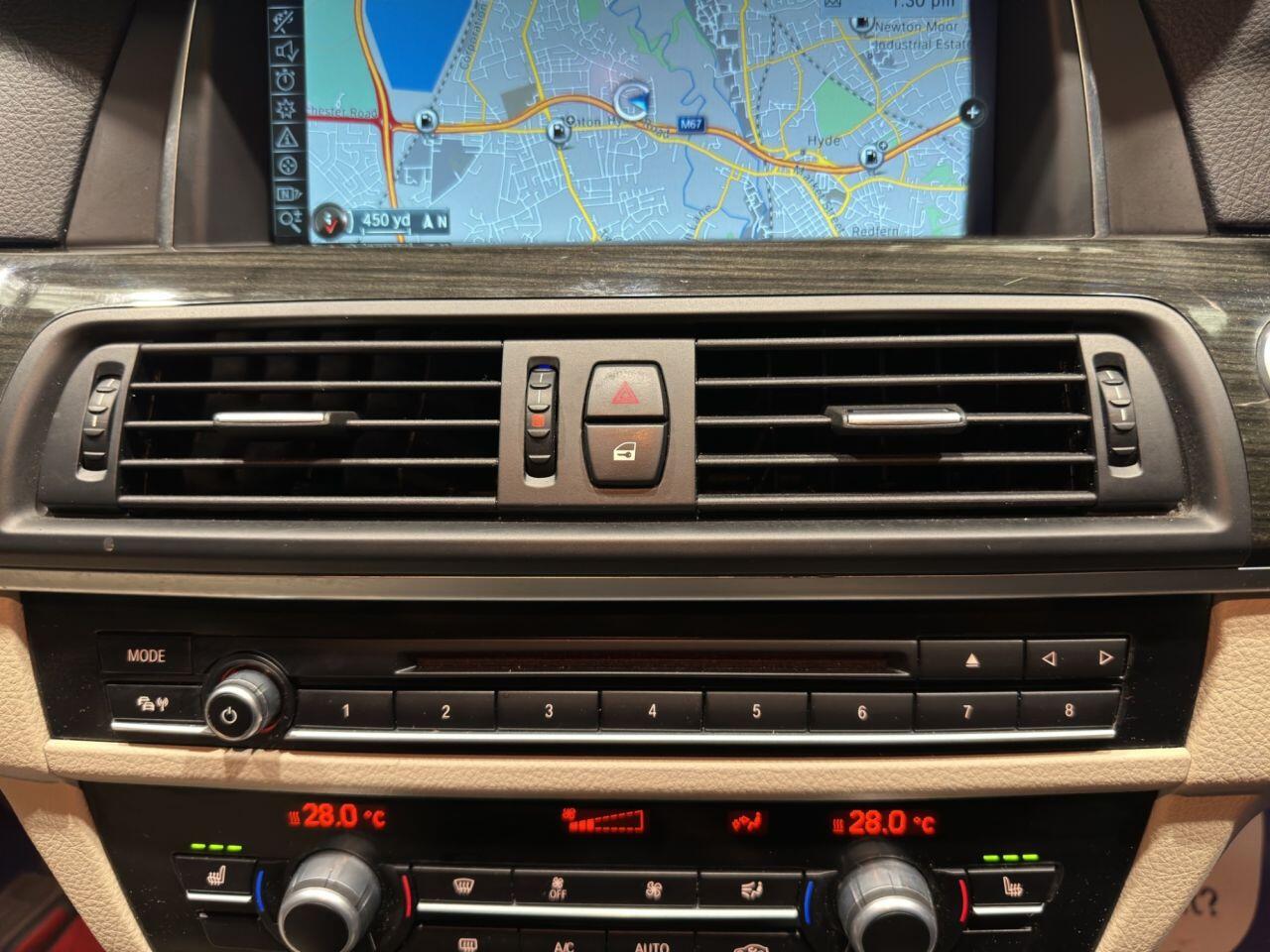 BMW 5 Series view 31
