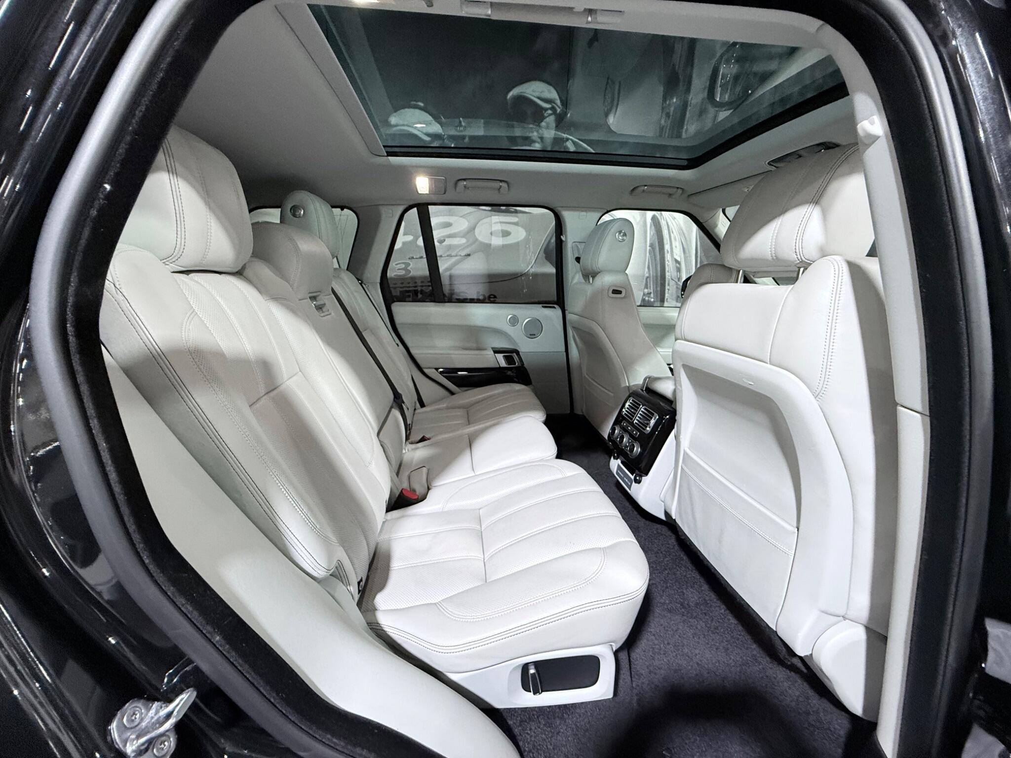Land Rover Range Rover view 15