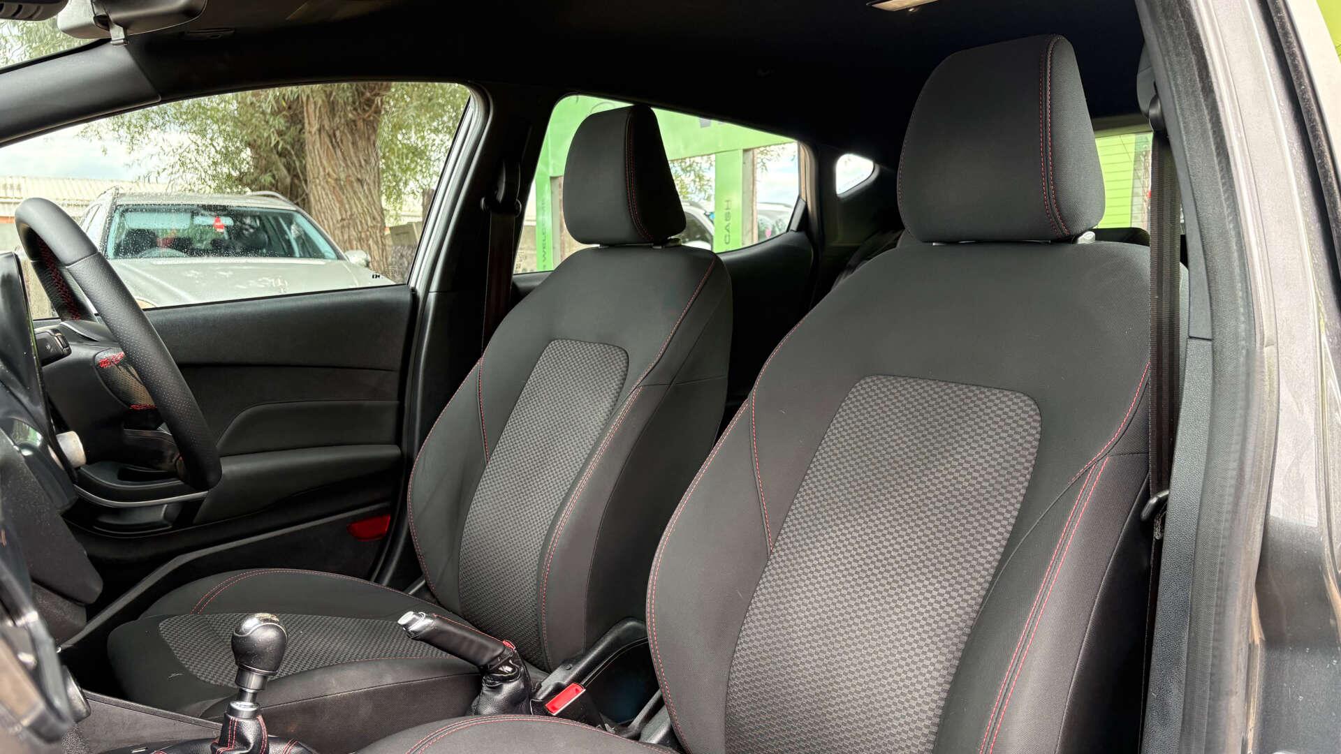 Ford Fiesta view 15