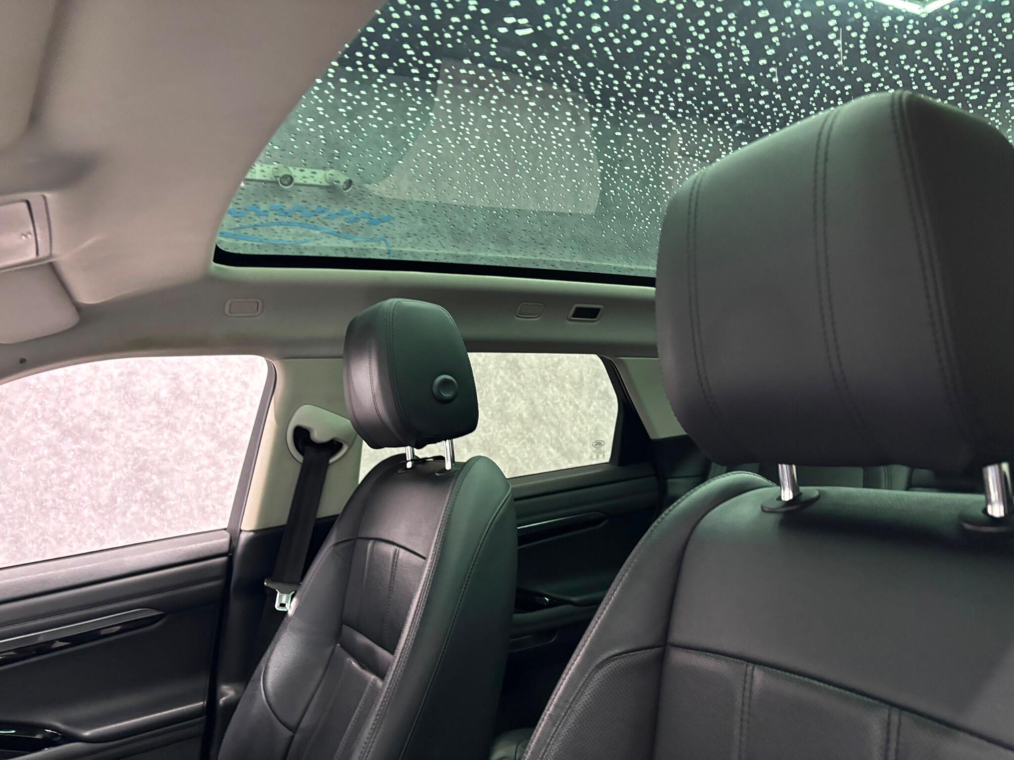 Land Rover Range Rover Evoque view 23