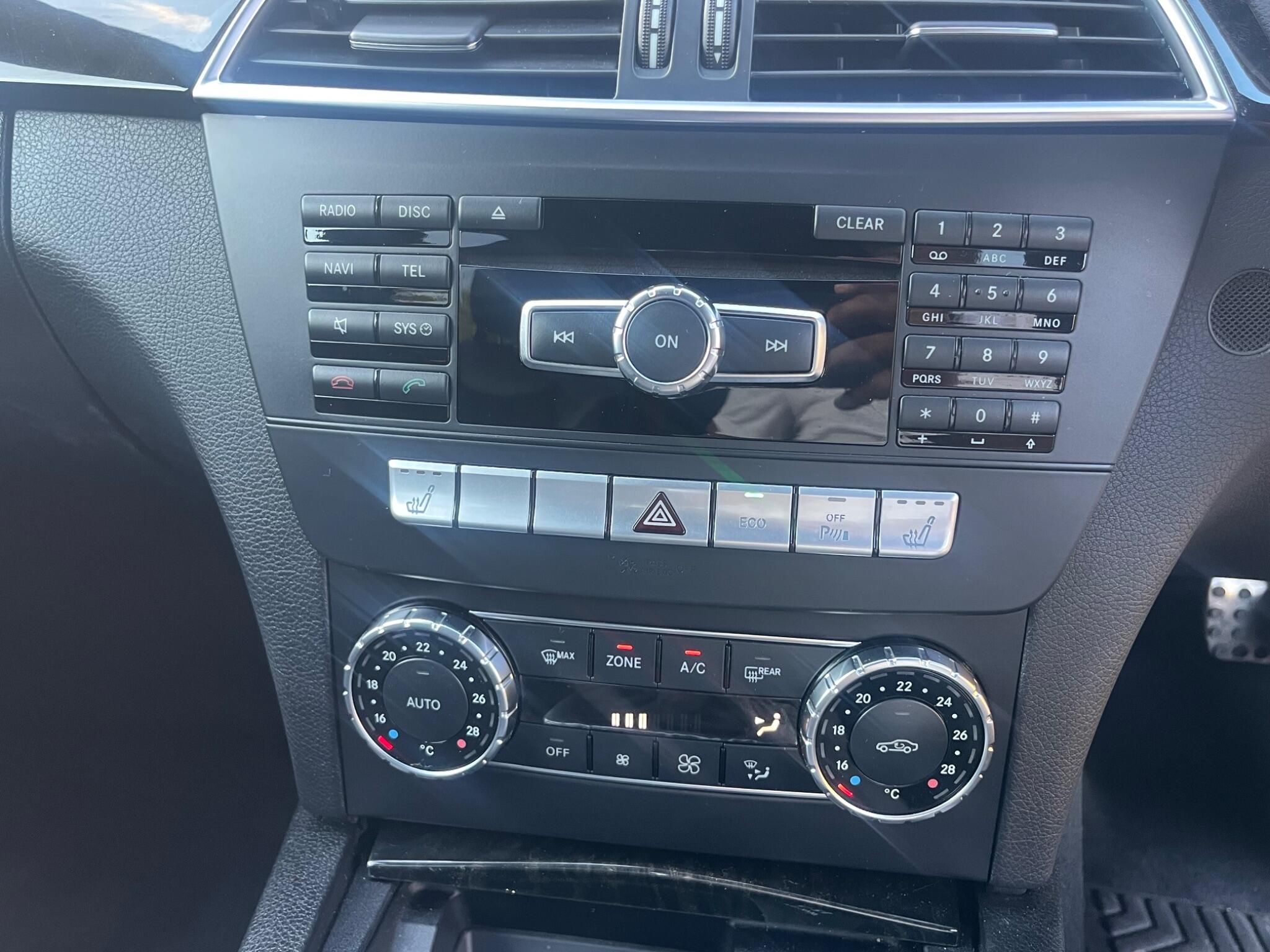 Mercedes-Benz C-Class view 38