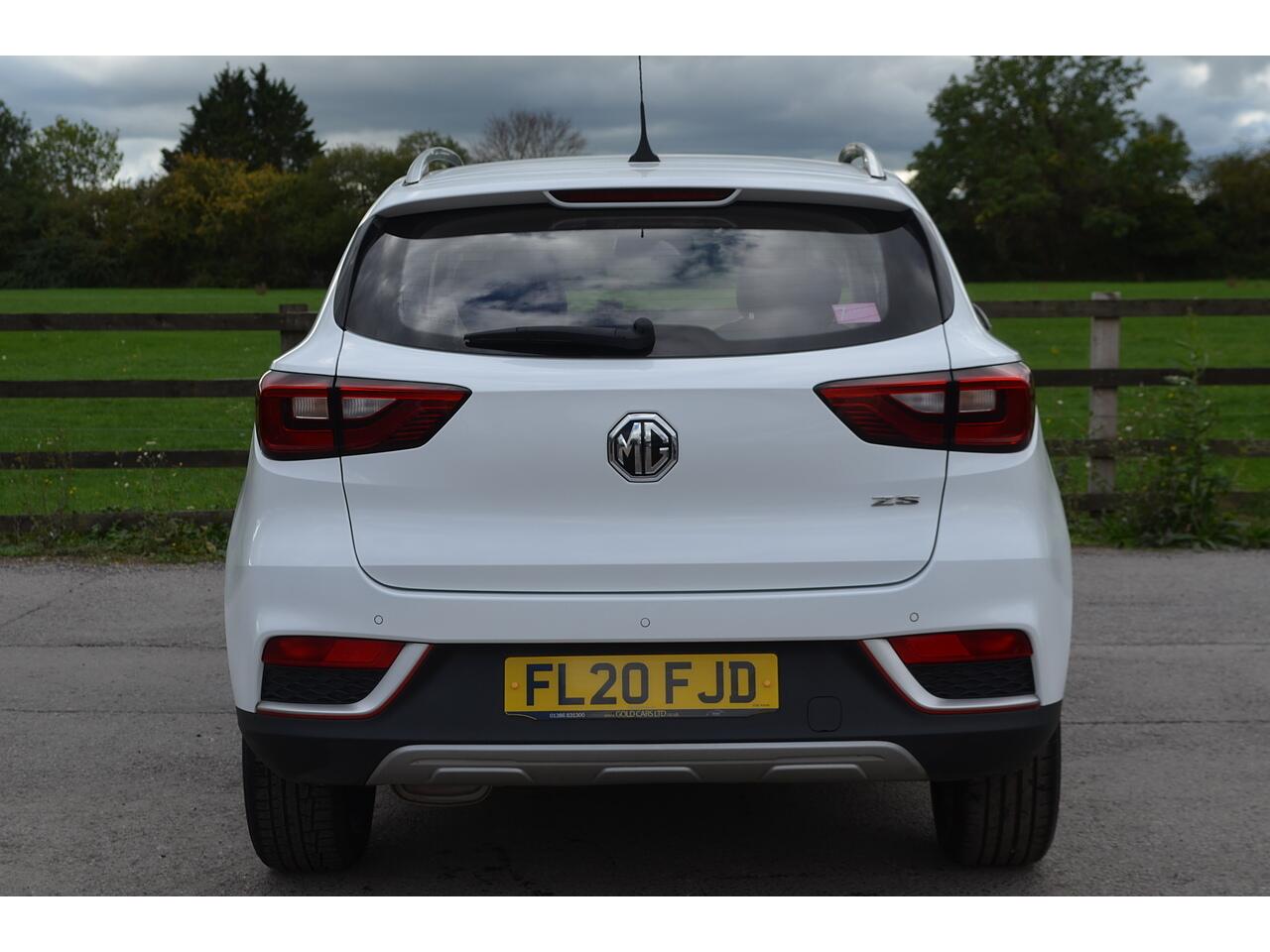 MG ZS view 8