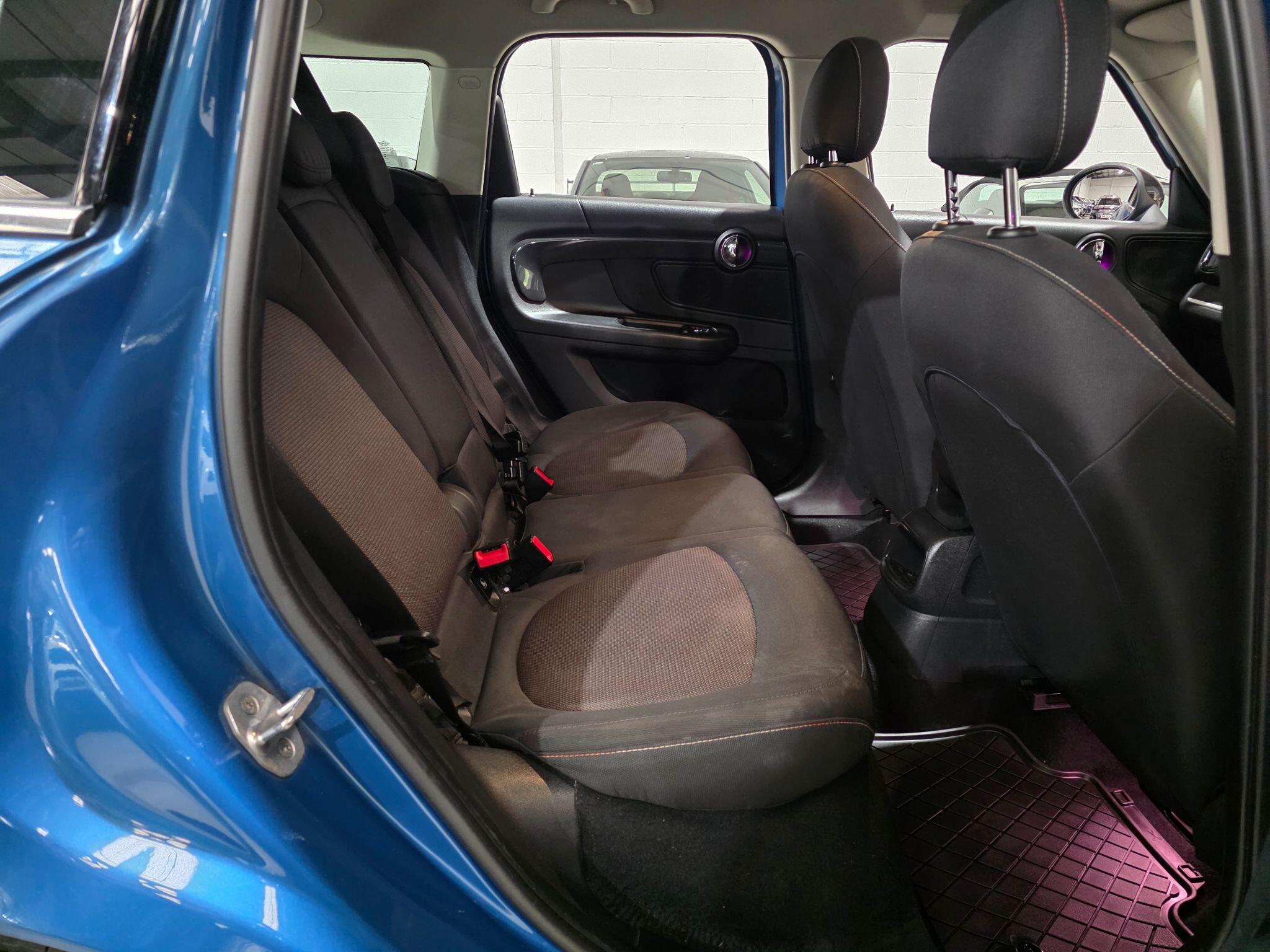 Mini Countryman view 23
