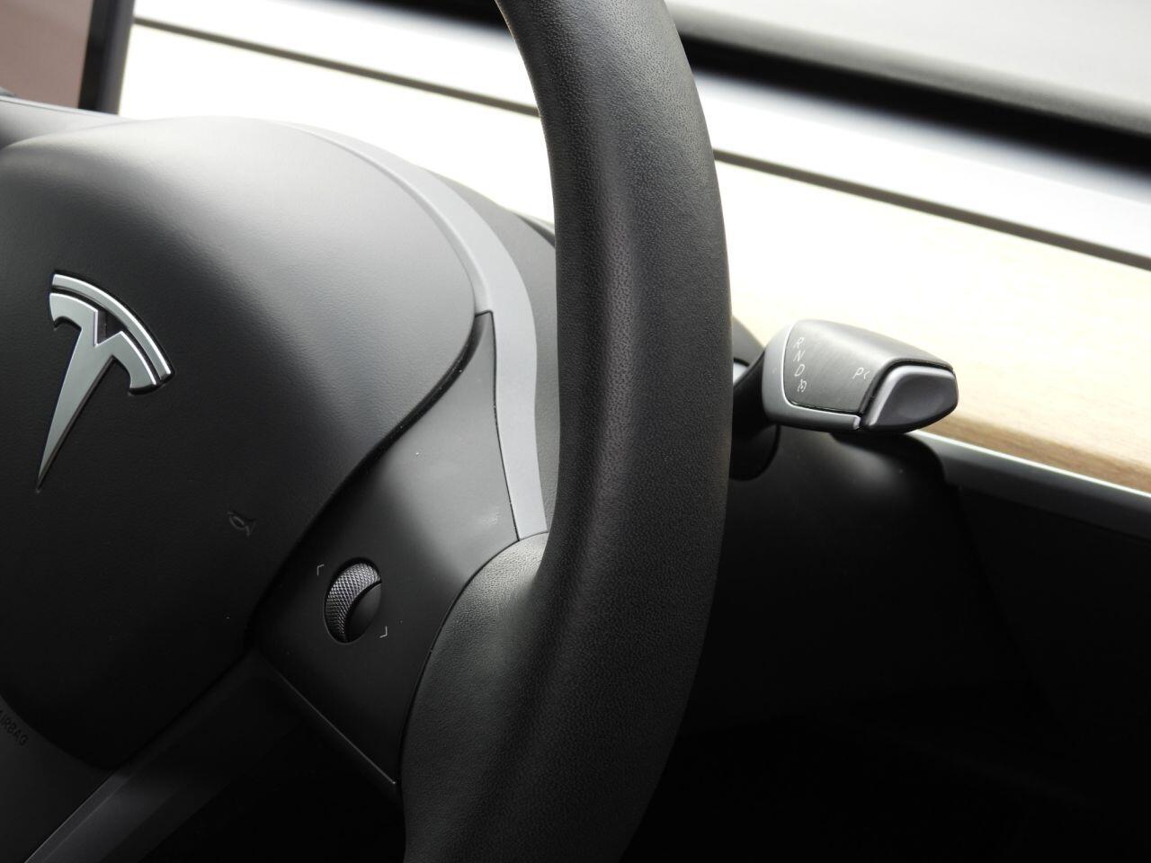 Tesla Model Y view 39