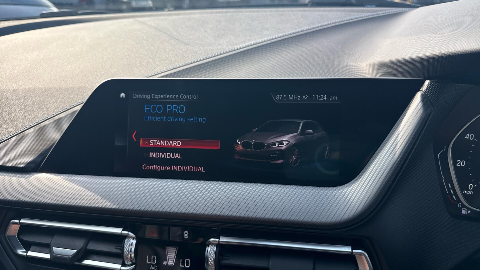 BMW 1 Series view 45