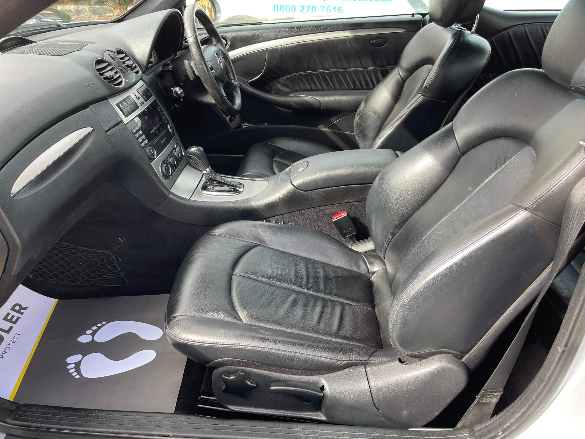 Mercedes-Benz CLK view 25