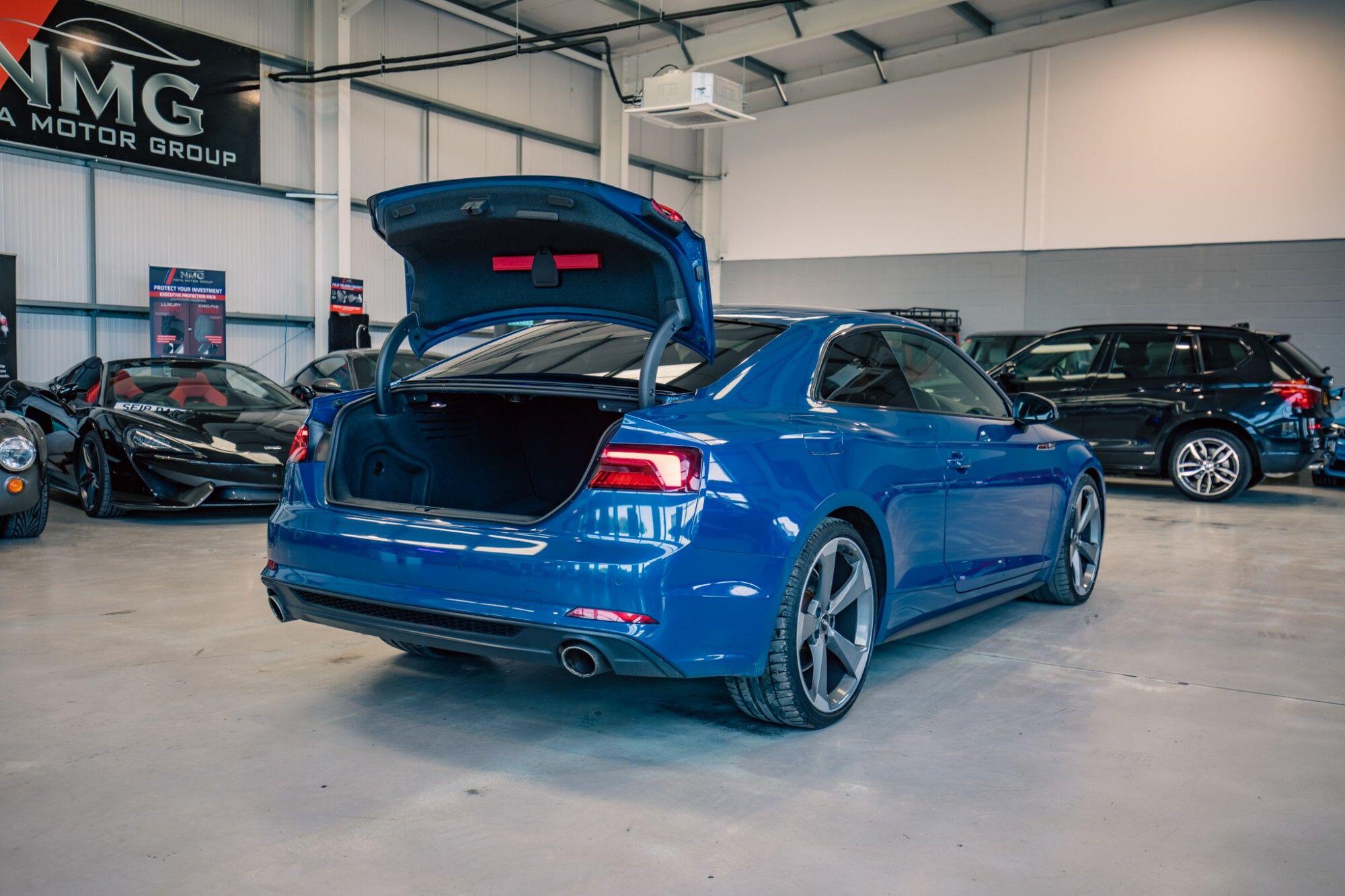 Audi A5 view 32