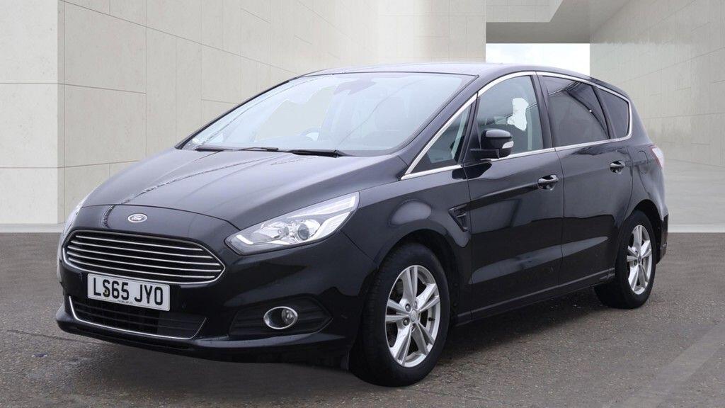 Ford S-Max view 2