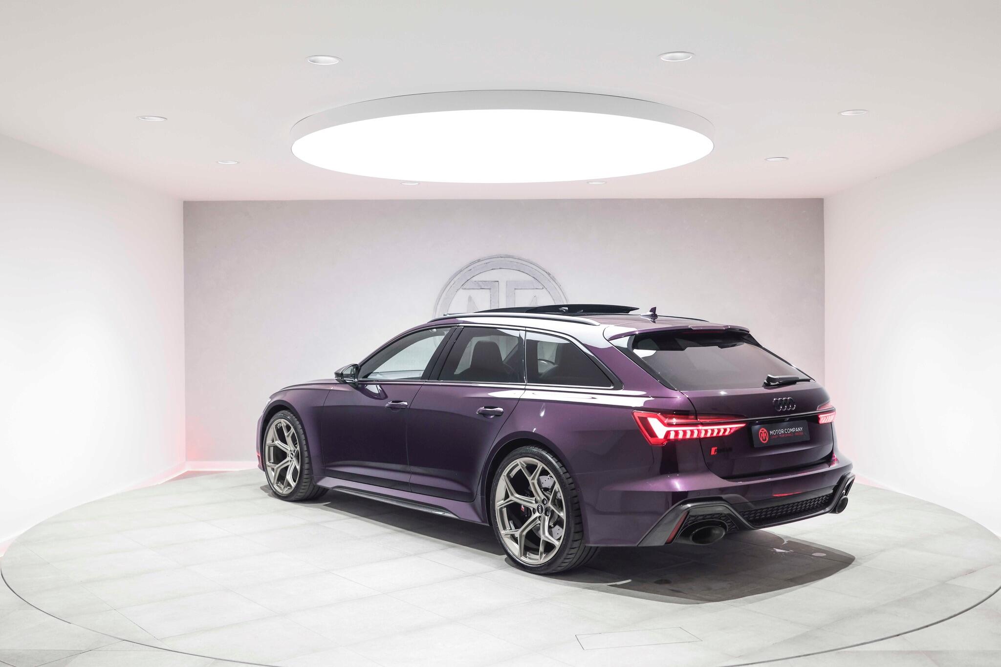 Audi RS6 Avant view 22