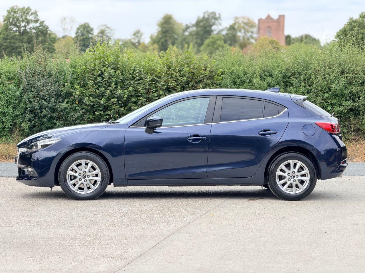 Mazda Mazda3 view 8